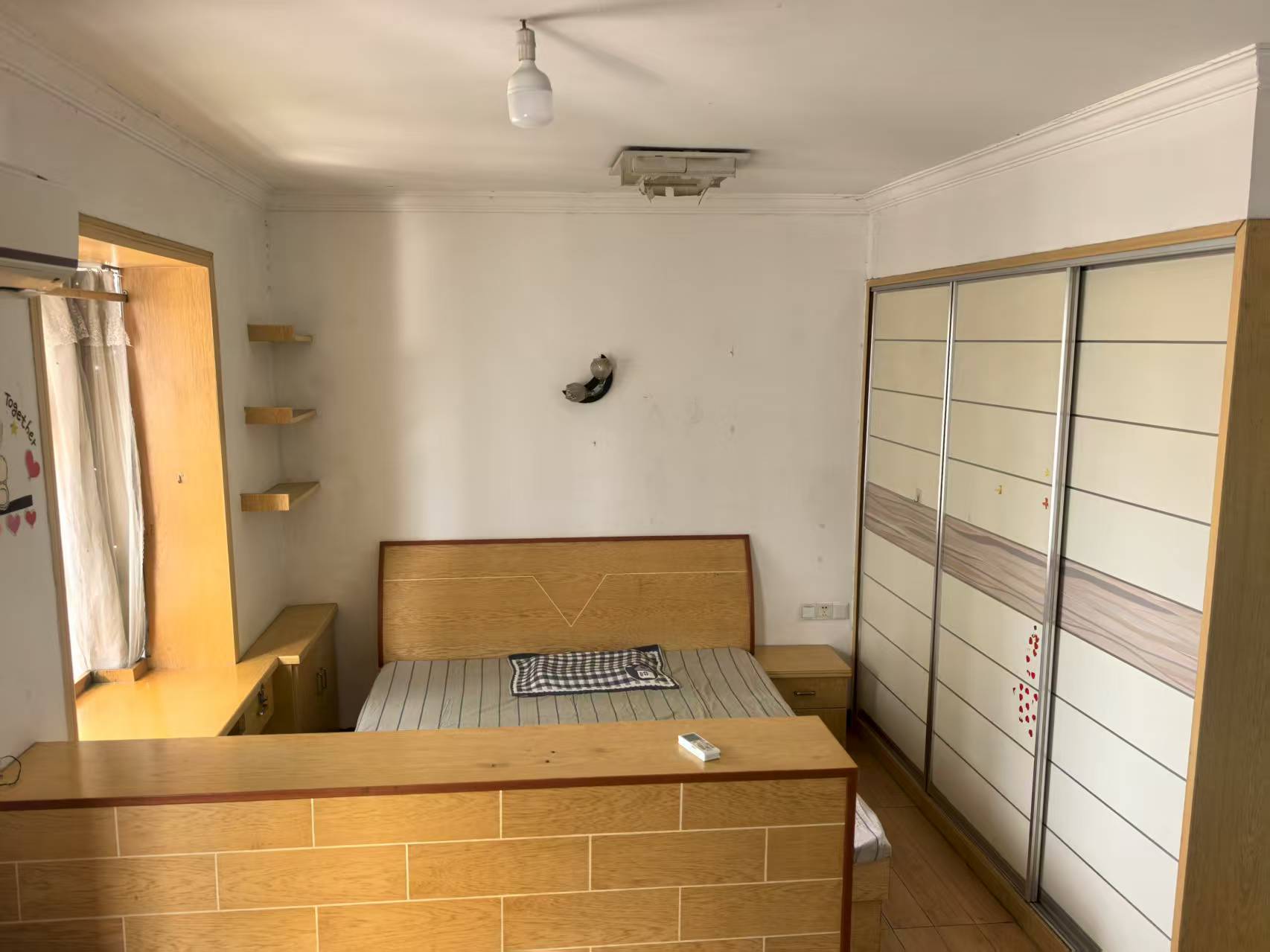 星海名都 1室1厅1卫 900.0元/月 星海名都 1室1厅1卫 900.0元/月室内图