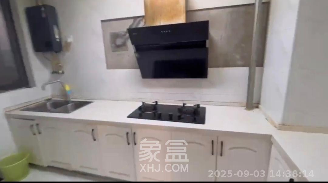 碧桂园南城首府（东宸林海）  3室2厅2卫   2200.00元/月室内图