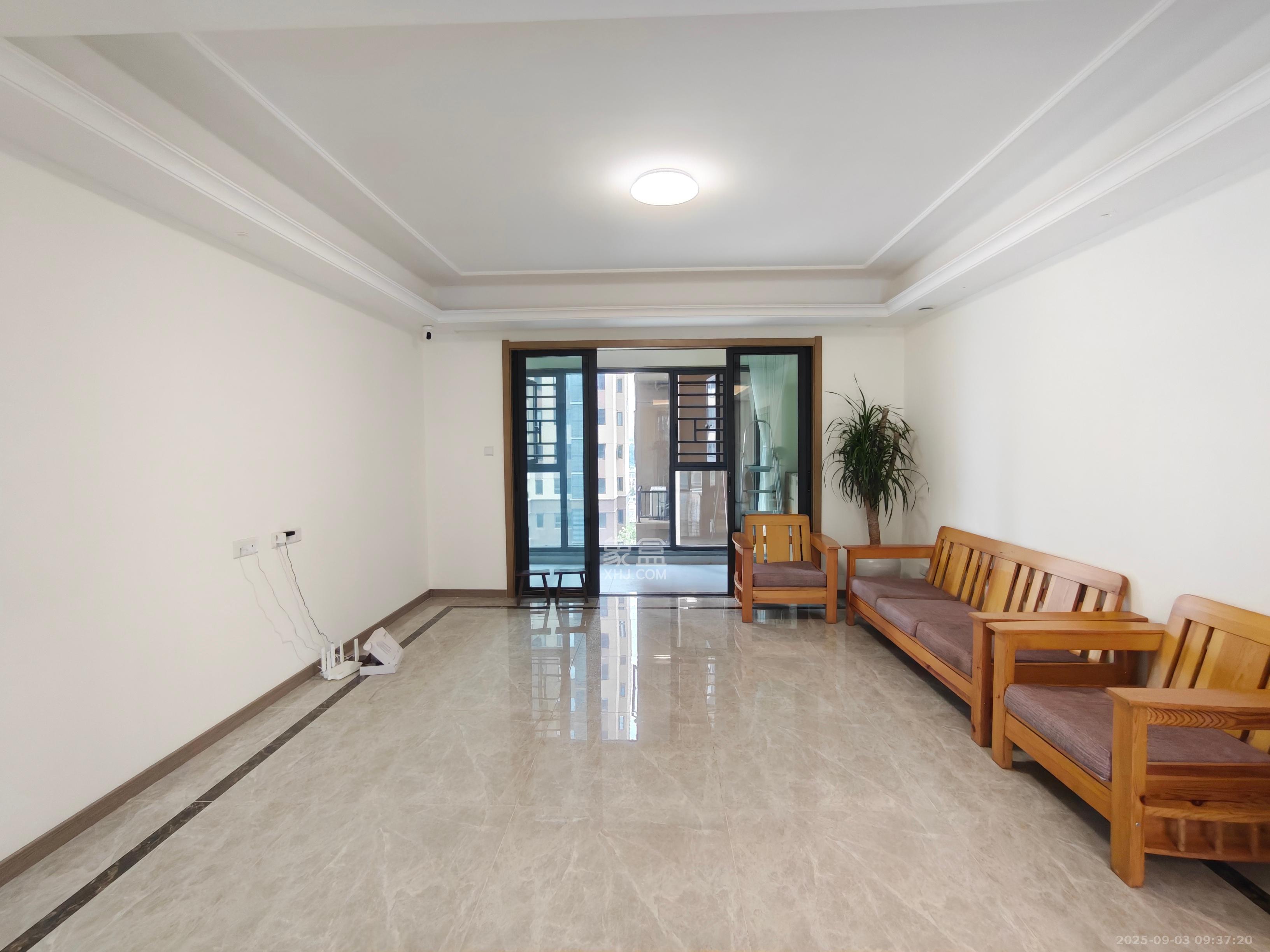 中建嘉和城凤凰台(中建瑞兴家园)  4室2厅2卫    2800.0元/月 中建嘉和城凤凰台(中建瑞兴家园)  4室2厅2卫    2800.0元/月室内图