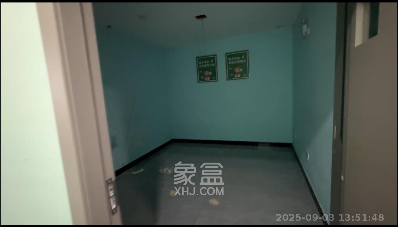 汇达国际公馆(汇达大厦) 1室2厅1卫 3900.0元/月 汇达国际公馆(汇达大厦) 1室2厅1卫 3900.0元/月室内图