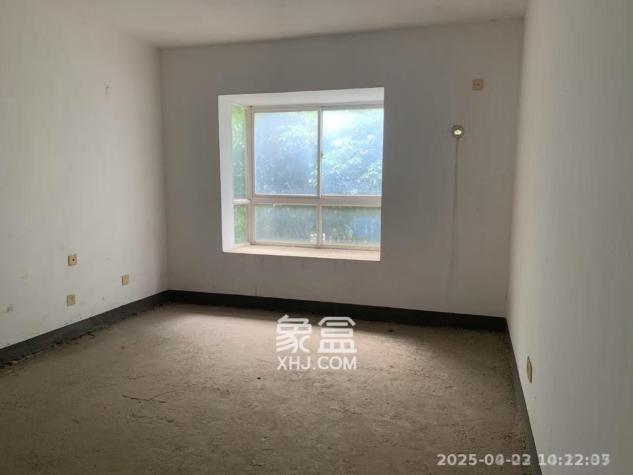 升远君尚嘉筑 5室2厅1卫 3000.0元/月 升远君尚嘉筑 5室2厅1卫 3000.0元/月室内图