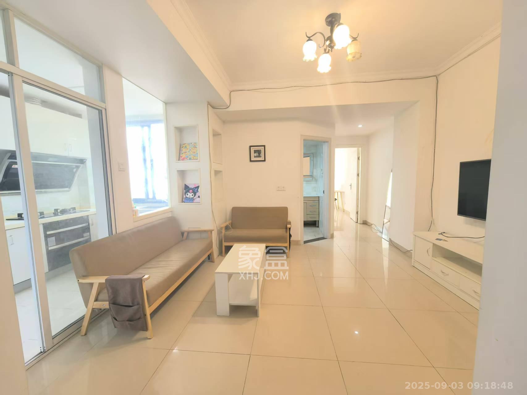 芙蓉蓉苑 2室1厅1卫 2600.0元/月 芙蓉蓉苑 2室1厅1卫 2600.0元/月室内图