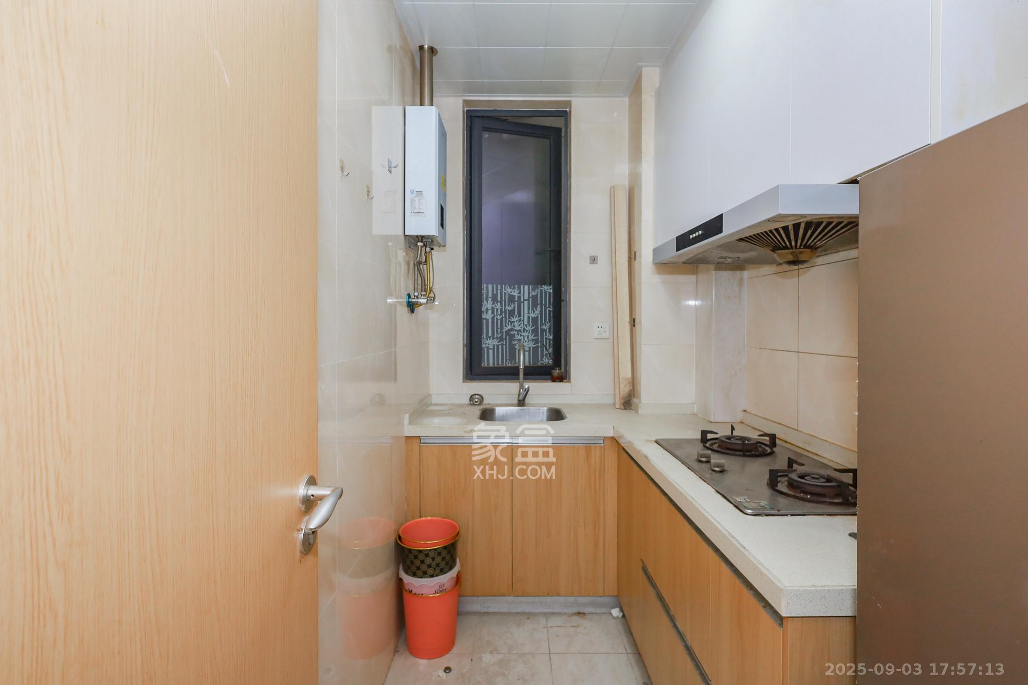 启迪协信中心  2室2厅1卫    60.0万 启迪协信中心  2室2厅1卫    60.0万厨房