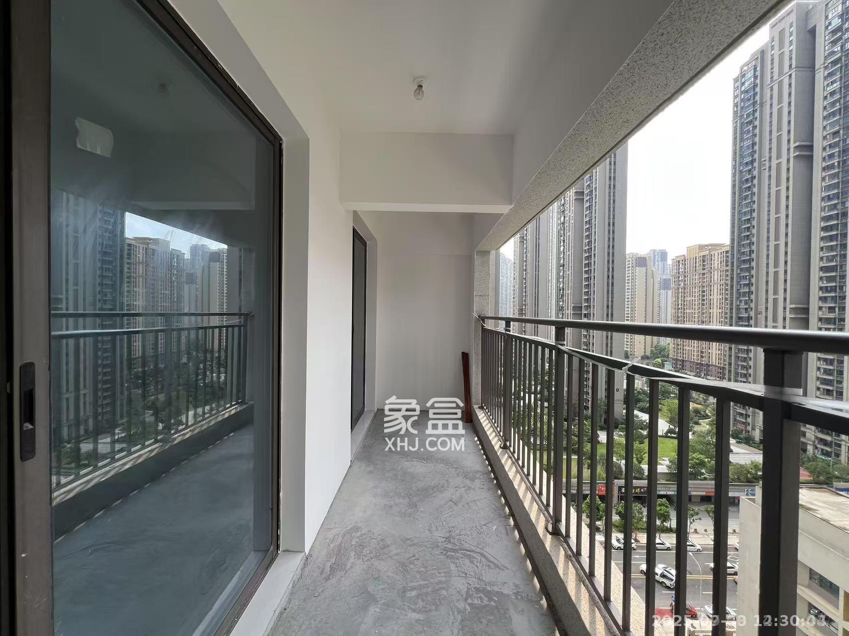 阳光城尚东湾嘉林苑 3室2厅2卫 2200.0元/月 阳光城尚东湾嘉林苑 3室2厅2卫 2200.0元/月室内图