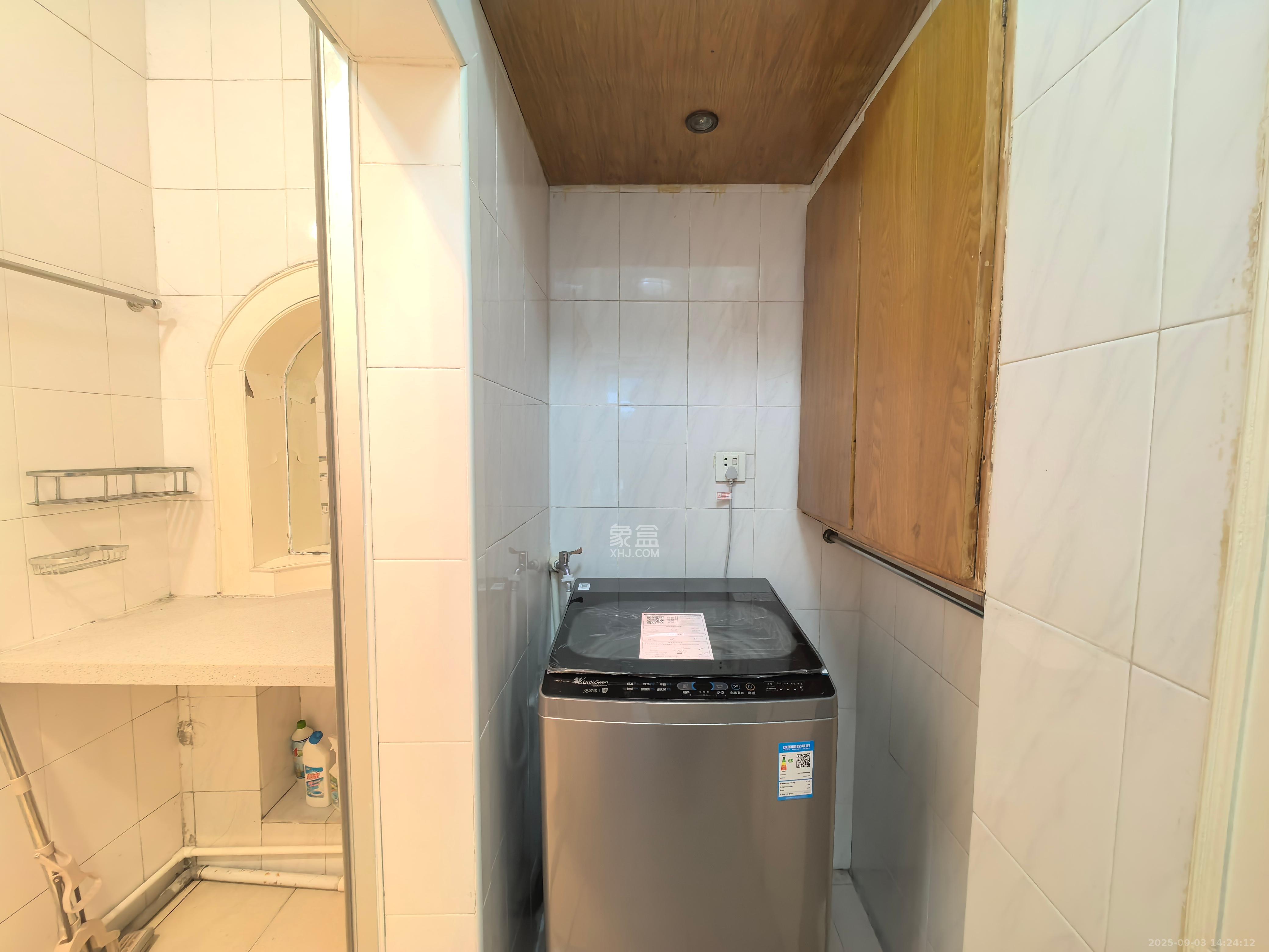 湖南日报宿舍  2室2厅1卫    2200.0元/月室内图