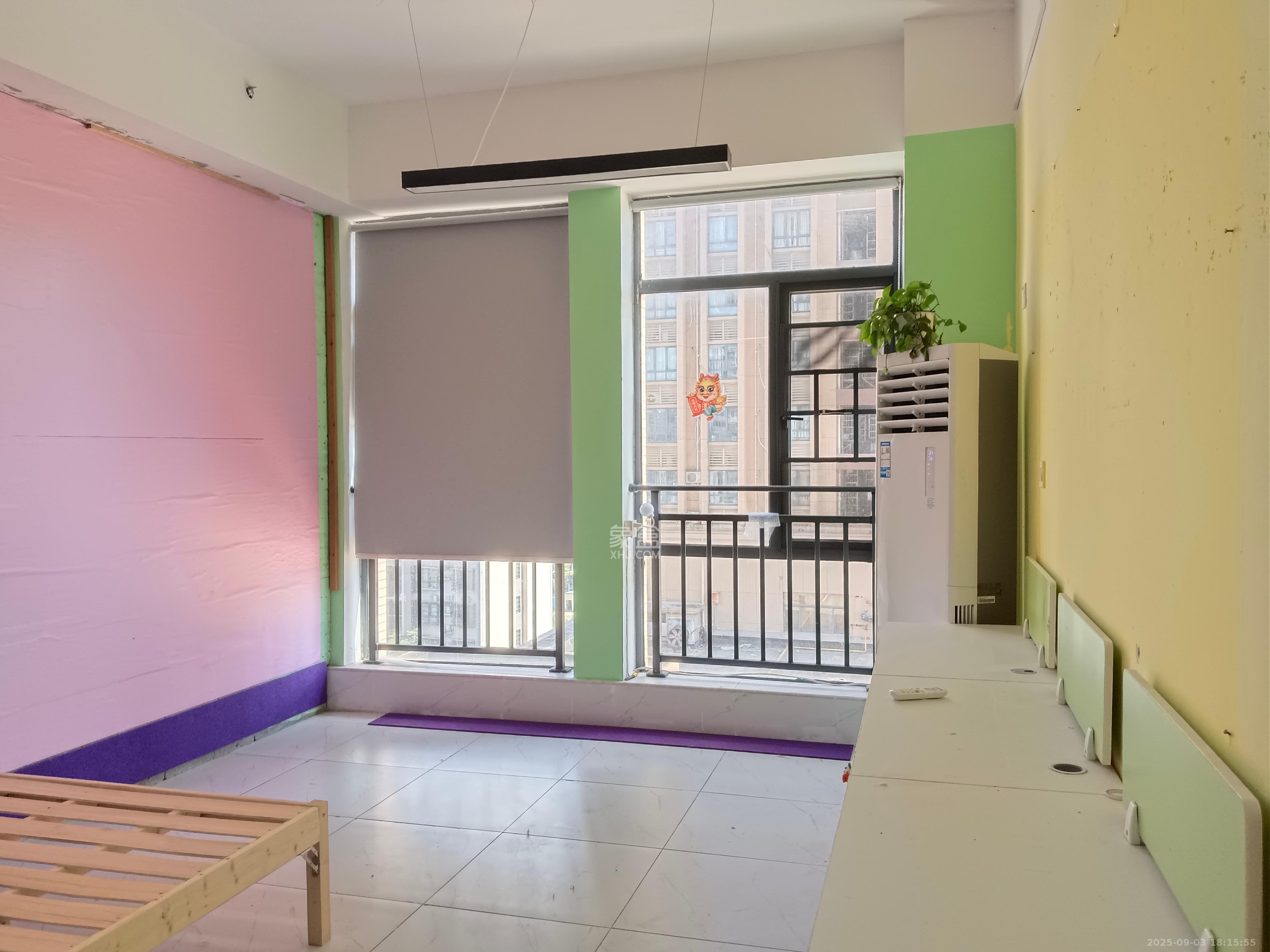 西子湖畔沃府  1室1厅1卫    1800.0元/月 西子湖畔沃府  1室1厅1卫    1800.0元/月室内图