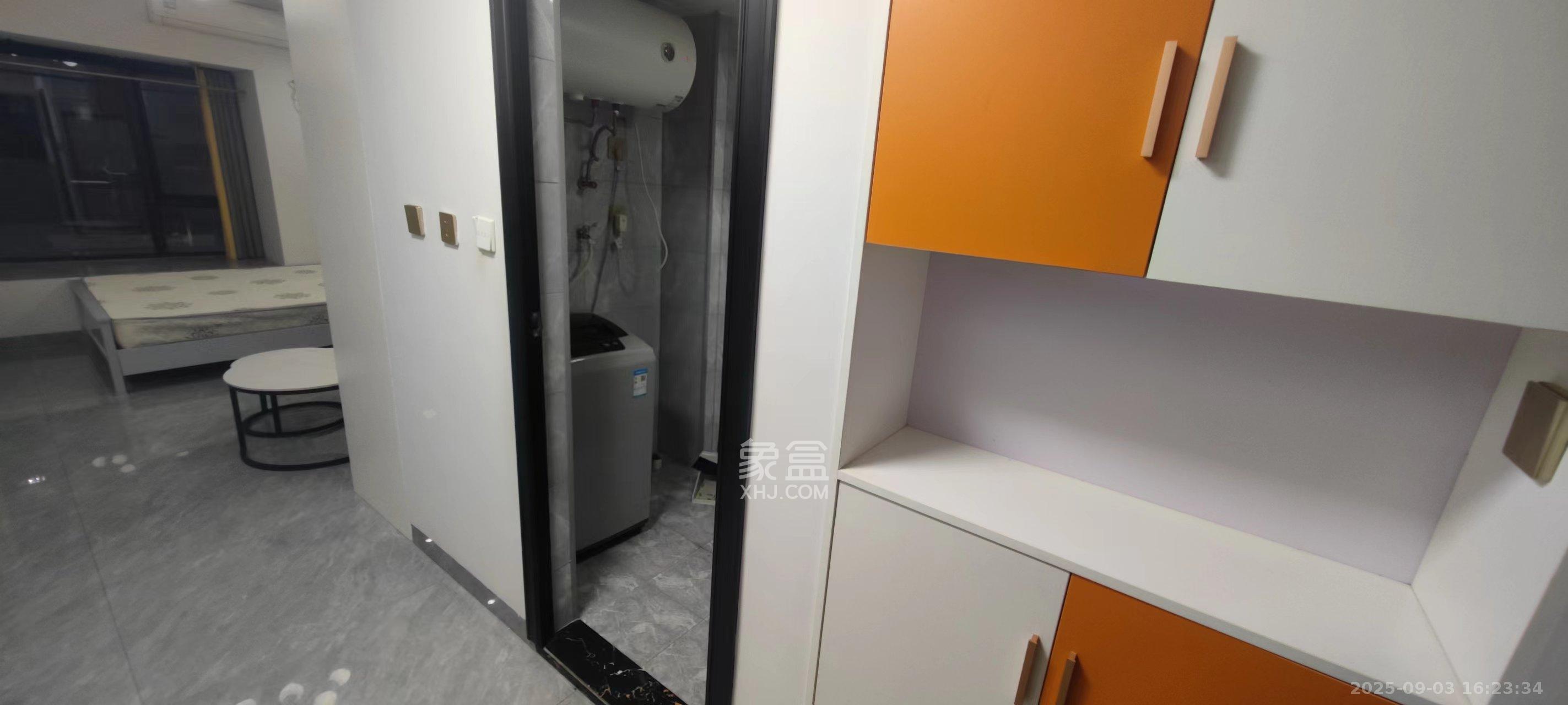 奥园城市天骄一期  1室1厅1卫    1600.0元/月室内图