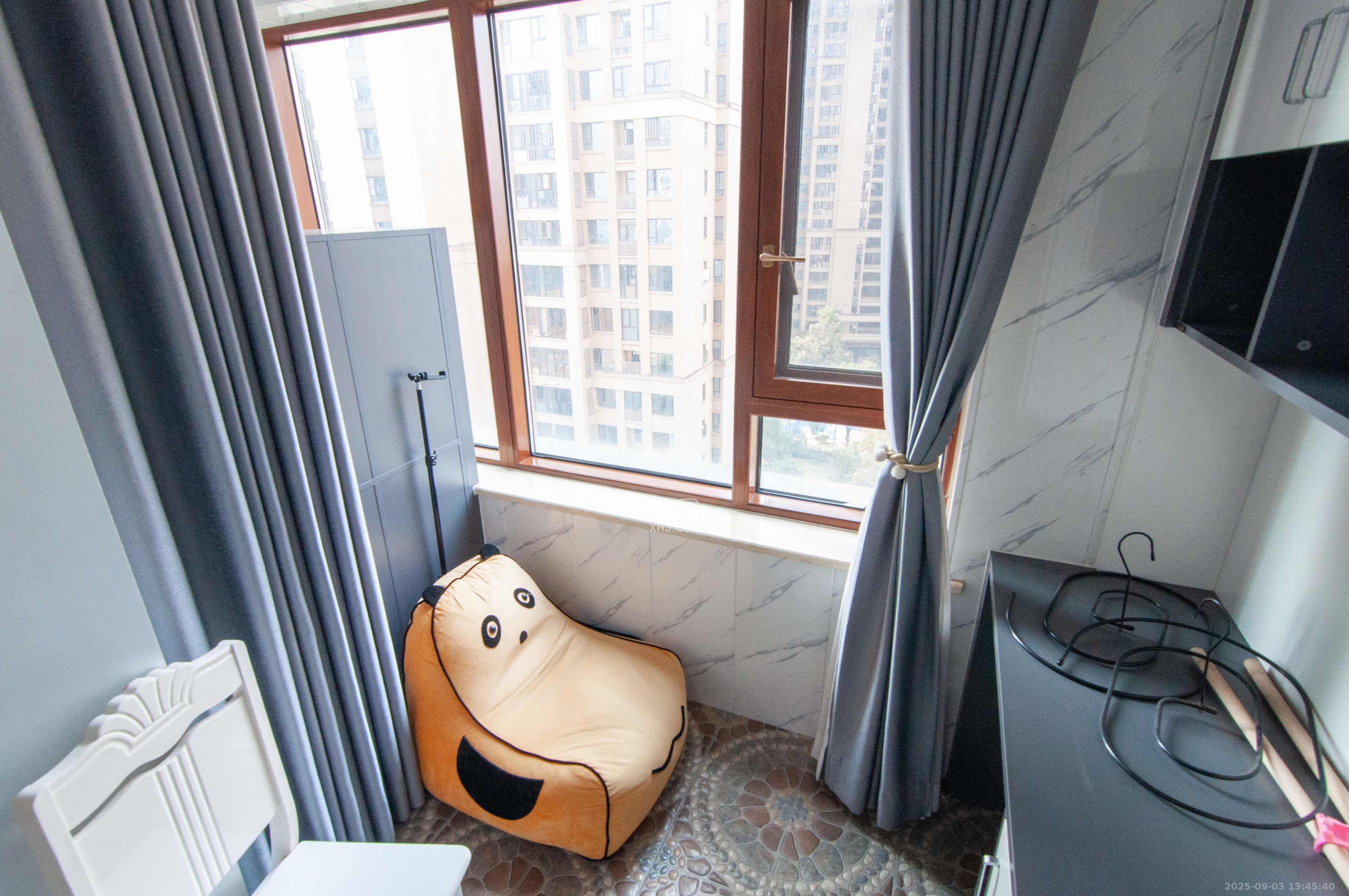 卓越浅水湾  3室2厅2卫    210.0万其他