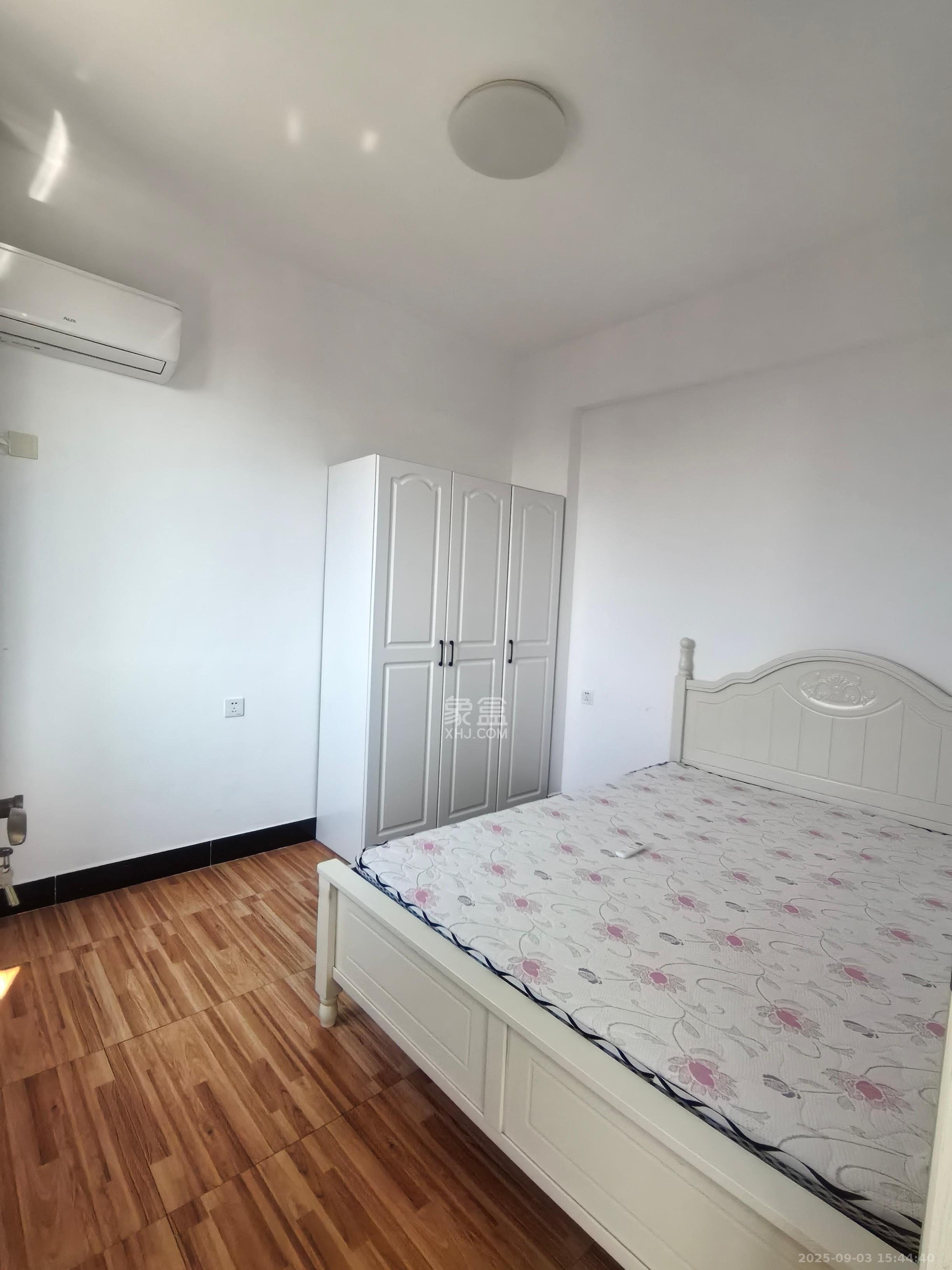 明大佳园  2室1厅1卫    2600.0元/月室内图