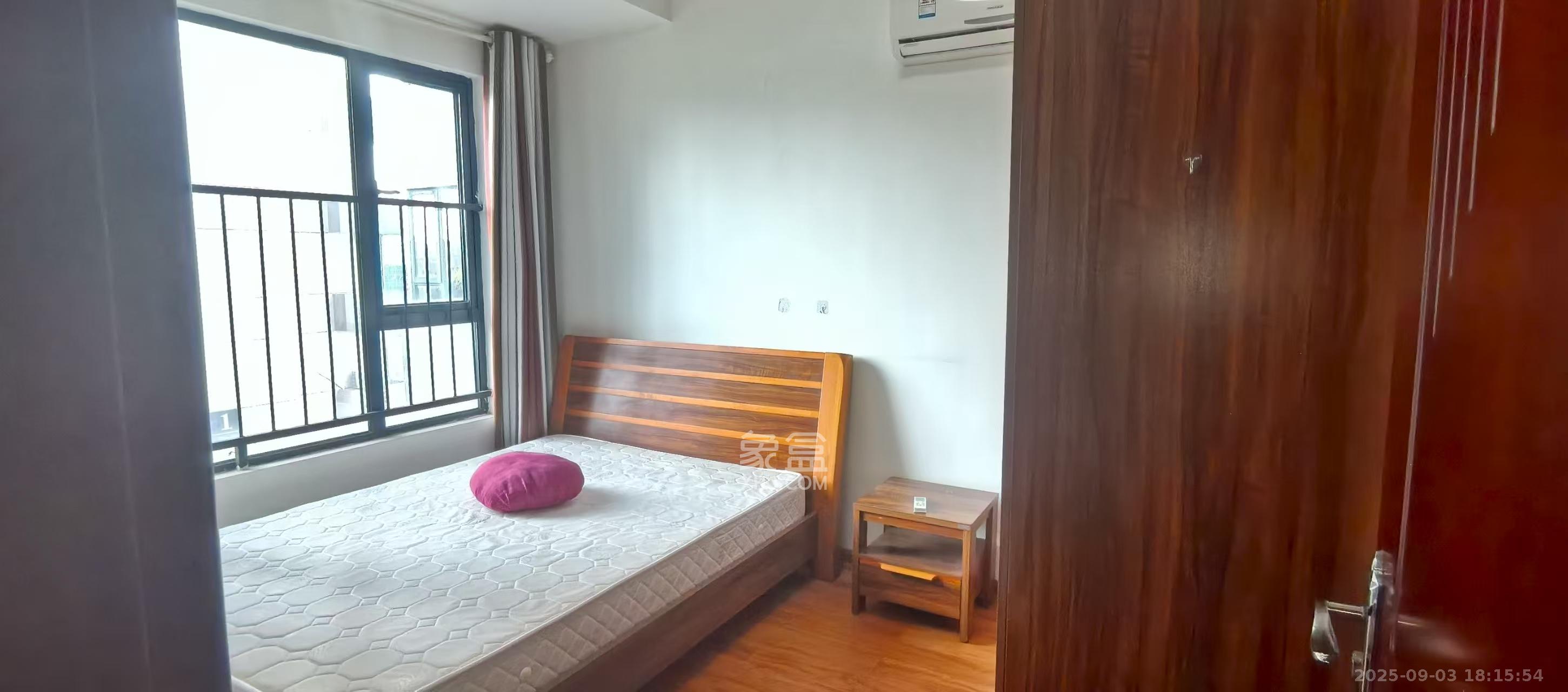 长房时代城 3室2厅1卫 2800.0元/月 长房时代城 3室2厅1卫 2800.0元/月室内图