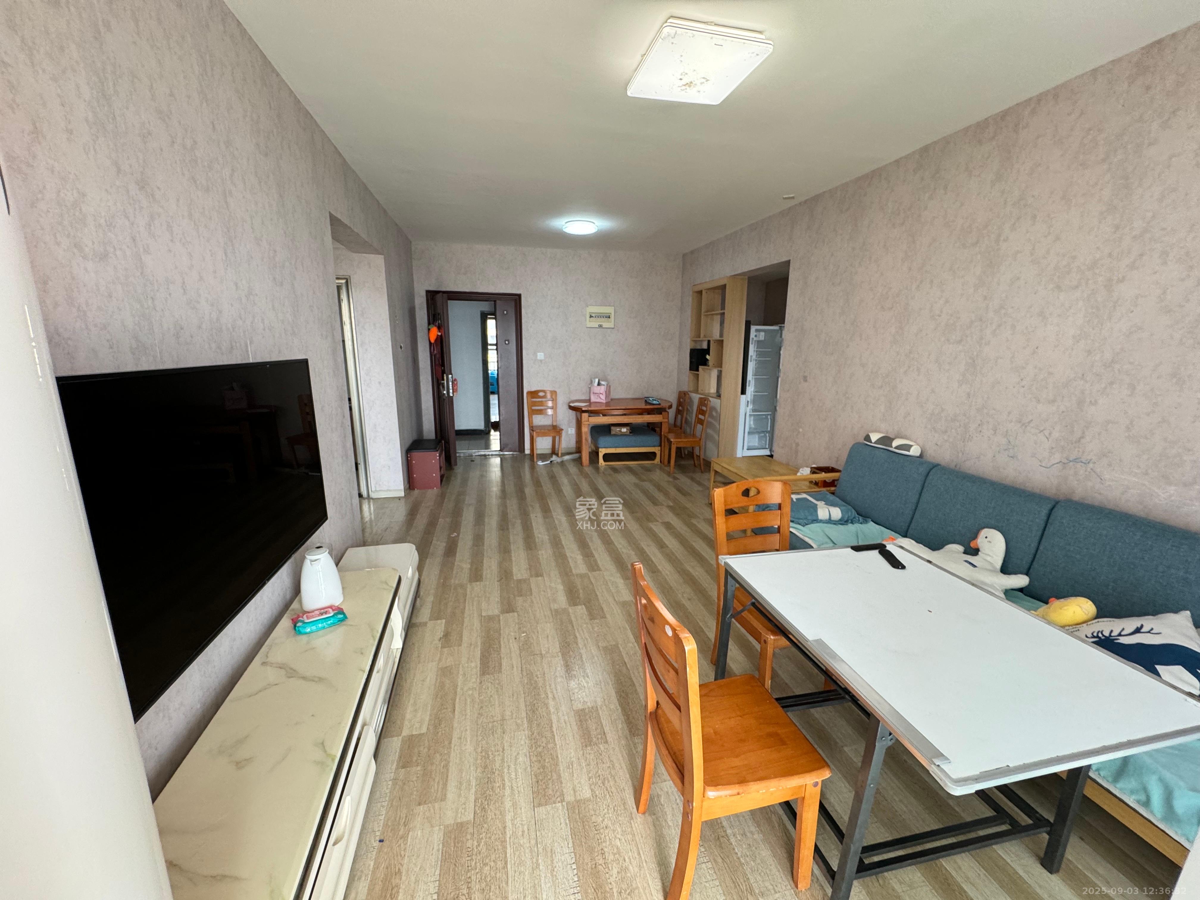 北京御园一二期(国泰嘉园) 3室2厅1卫 2100.0元/月 北京御园一二期(国泰嘉园) 3室2厅1卫 2100.0元/月室内图