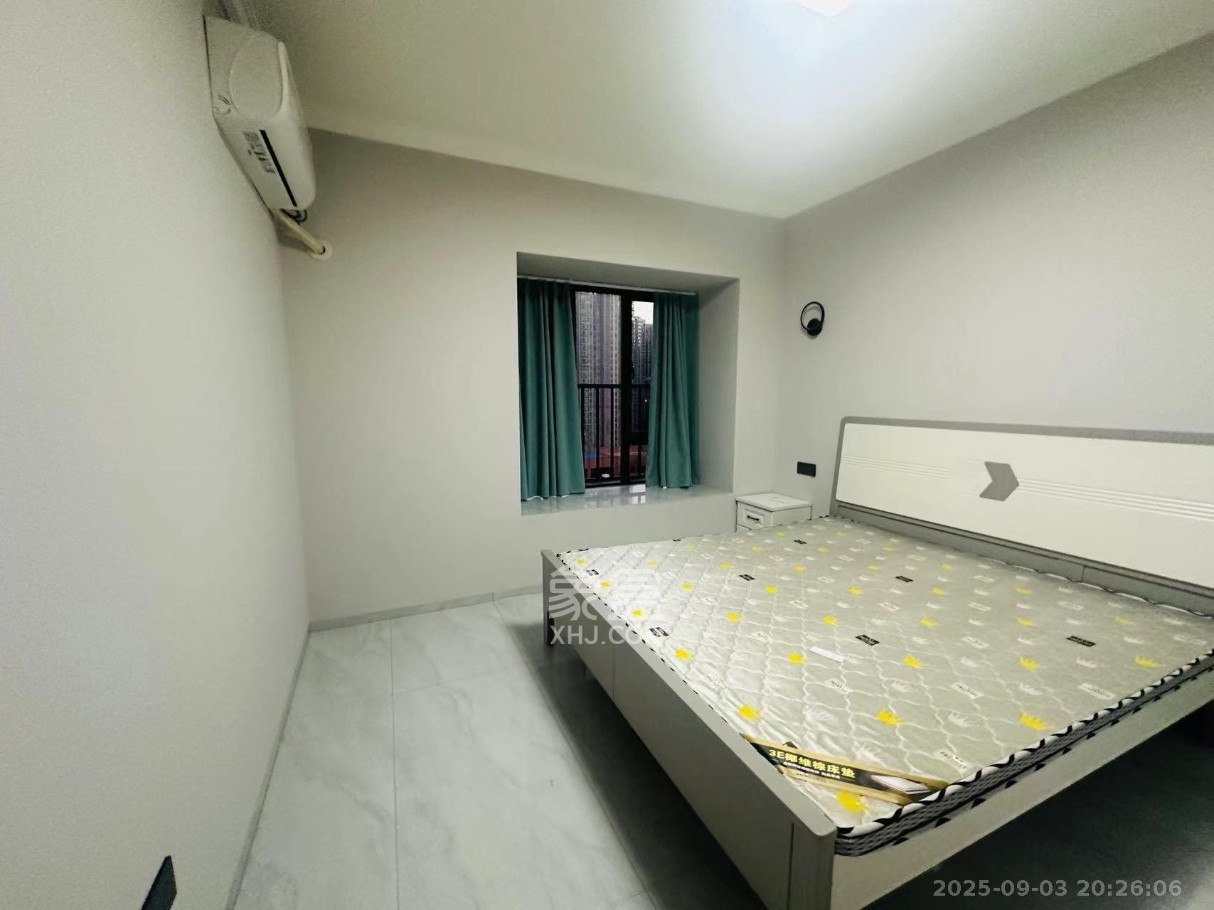 国欣向荣府  4室2厅2卫    3300.0元/月室内图