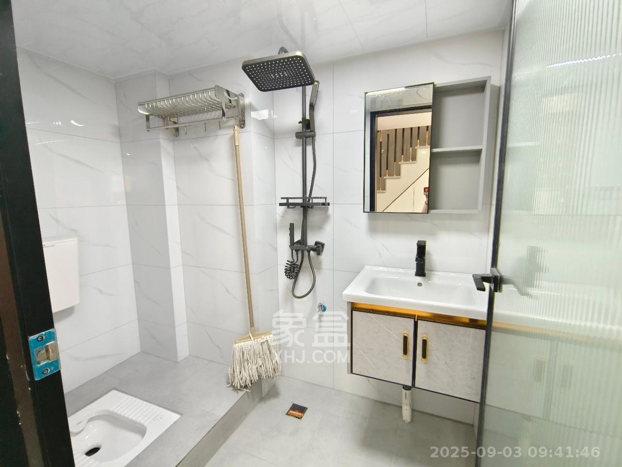 金地兰亭樾  2室1厅1卫    2000.0元/月 金地兰亭樾  2室1厅1卫    2000.0元/月室内图