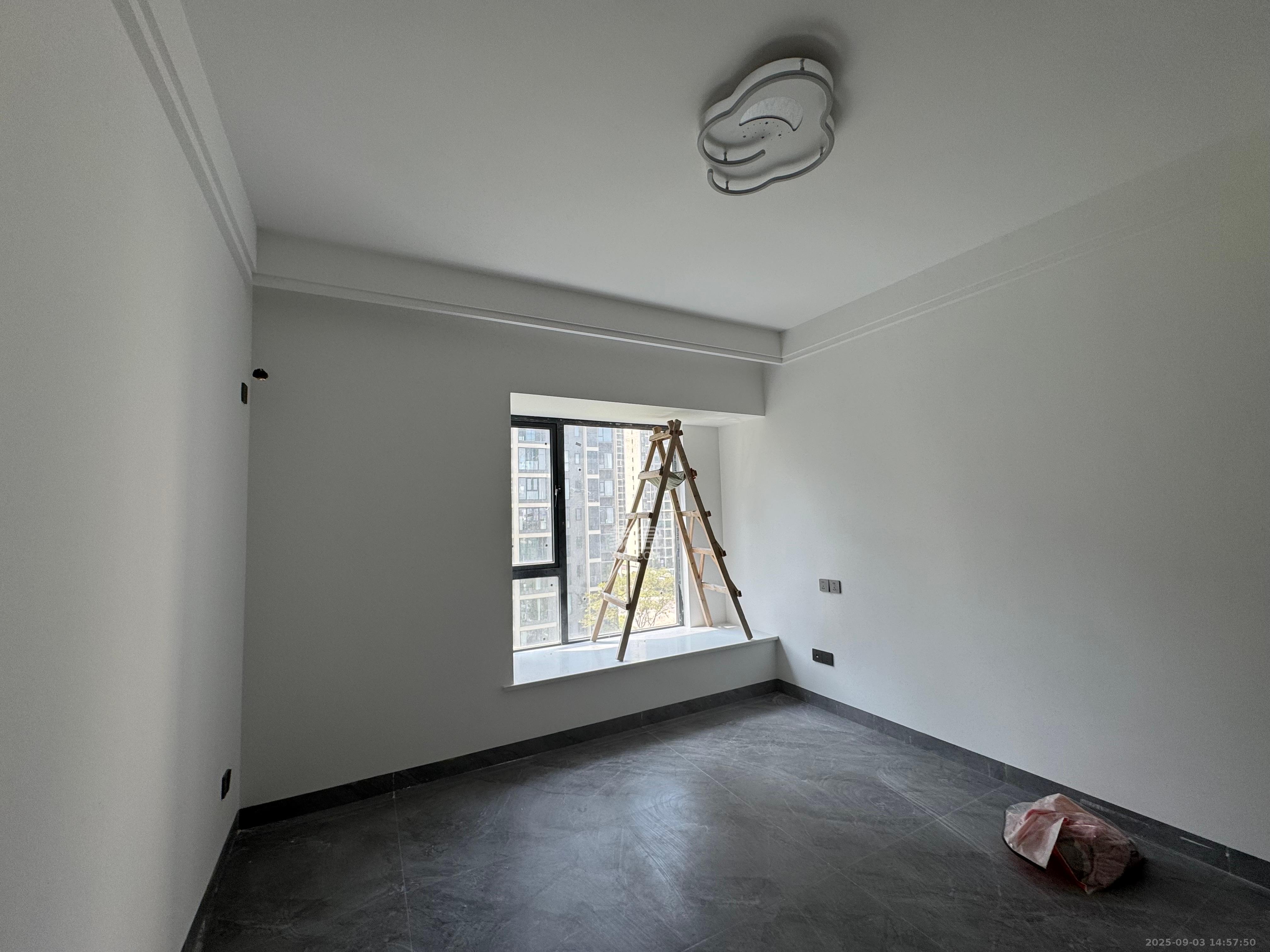 润和星河玥 4室2厅2卫 4200.0元/月 润和星河玥 4室2厅2卫 4200.0元/月室内图