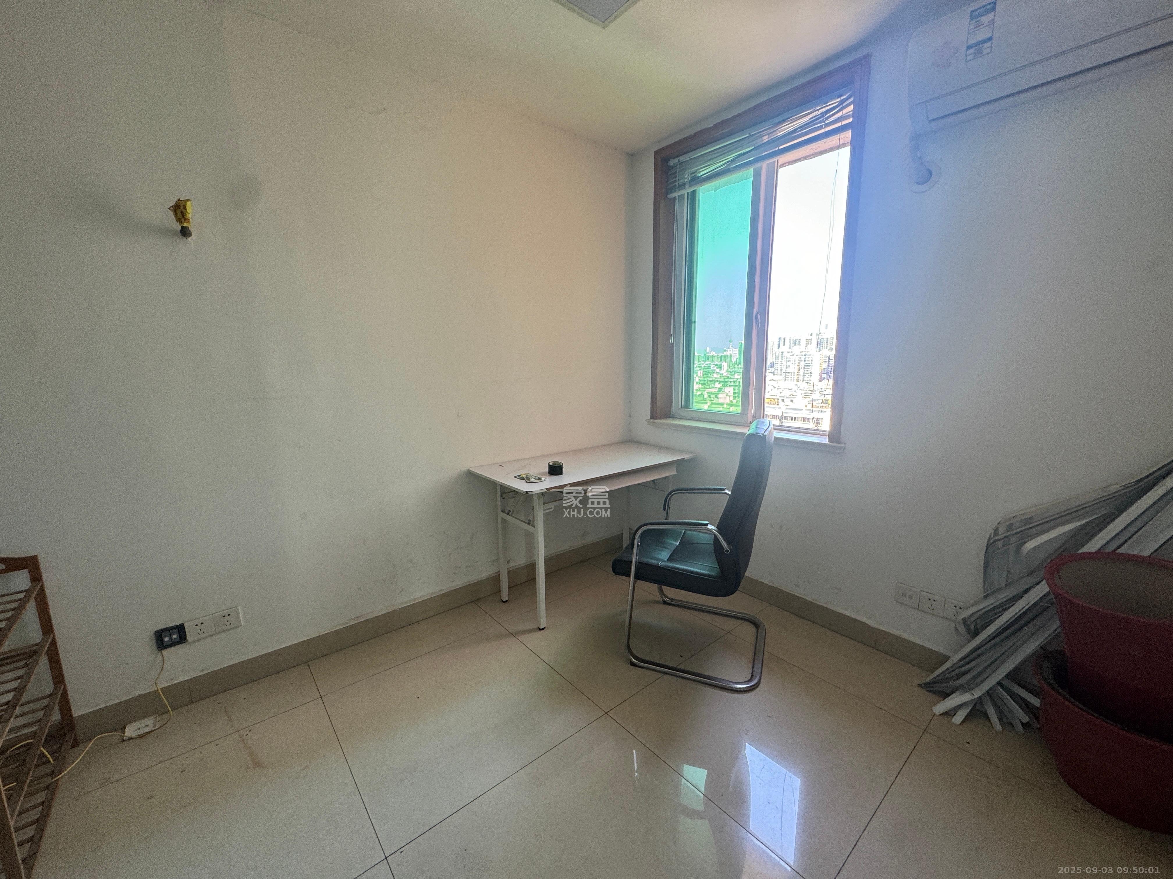 兴威名城 5室2厅1卫 4500.0元/月 兴威名城 5室2厅1卫 4500.0元/月室内图