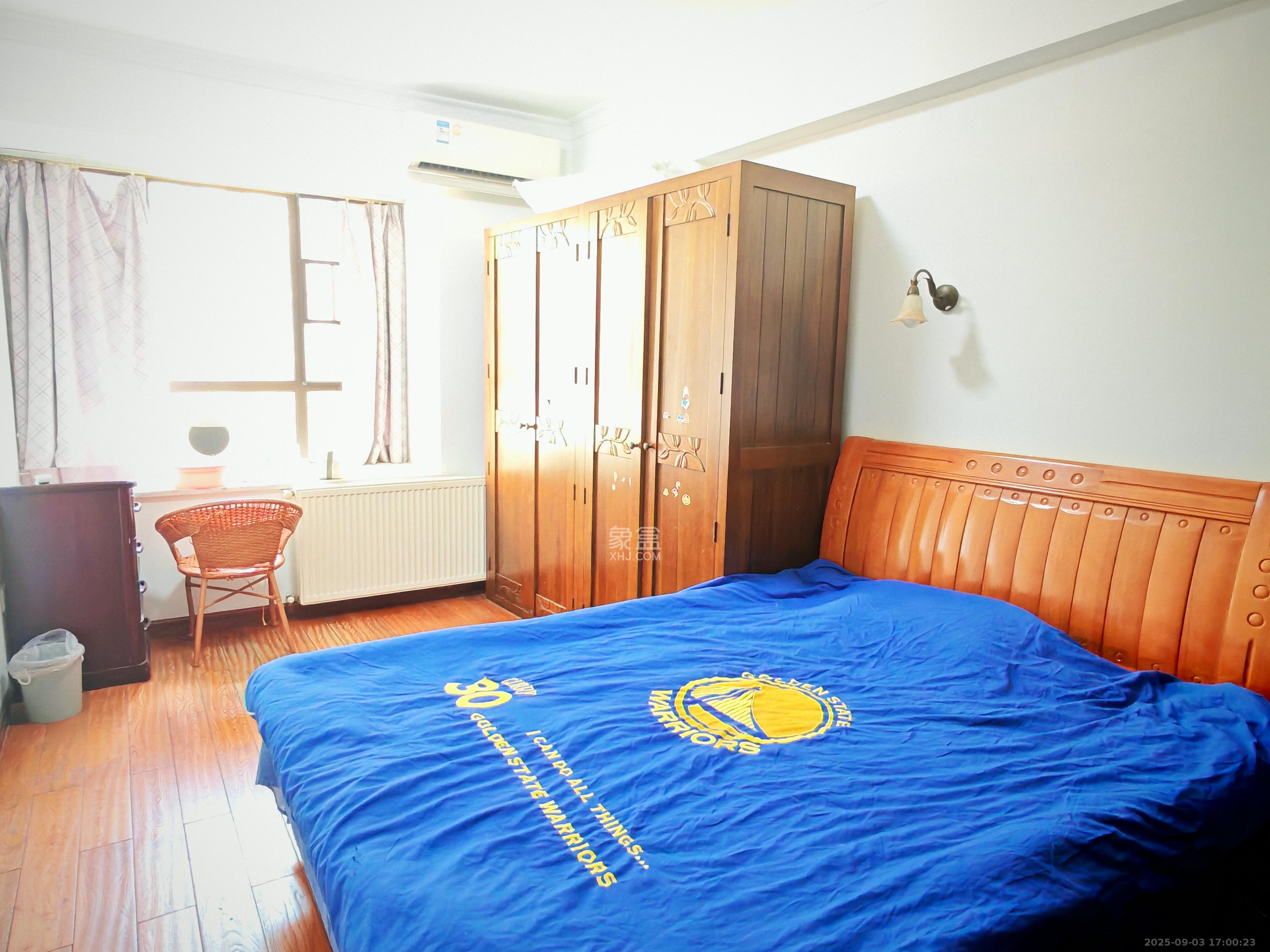 山语城二期  1室2厅2卫    2300.0元/月室内图