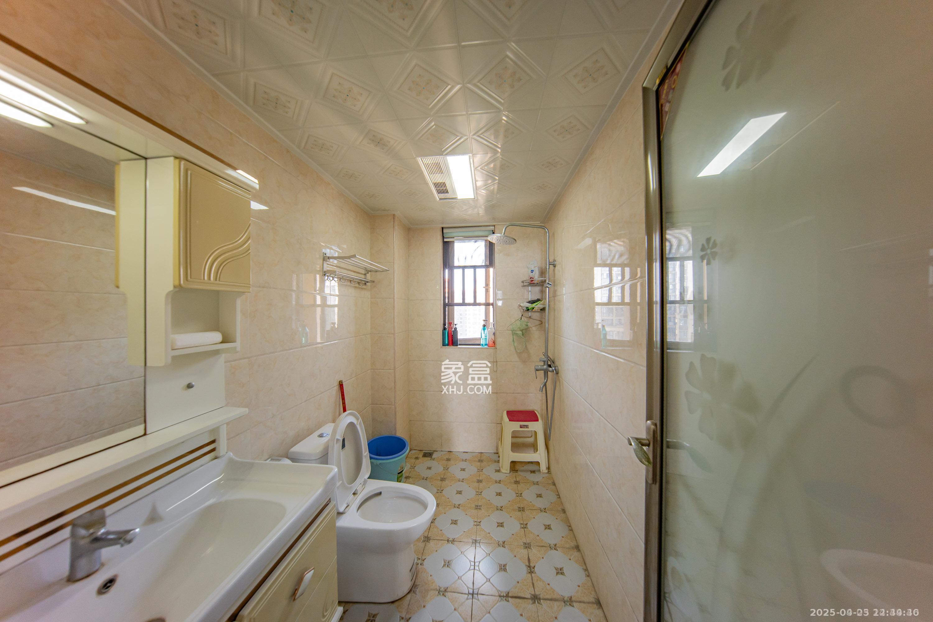 华润橡树湾 3室2厅1卫 3000.0元/月 华润橡树湾 3室2厅1卫 3000.0元/月室内图