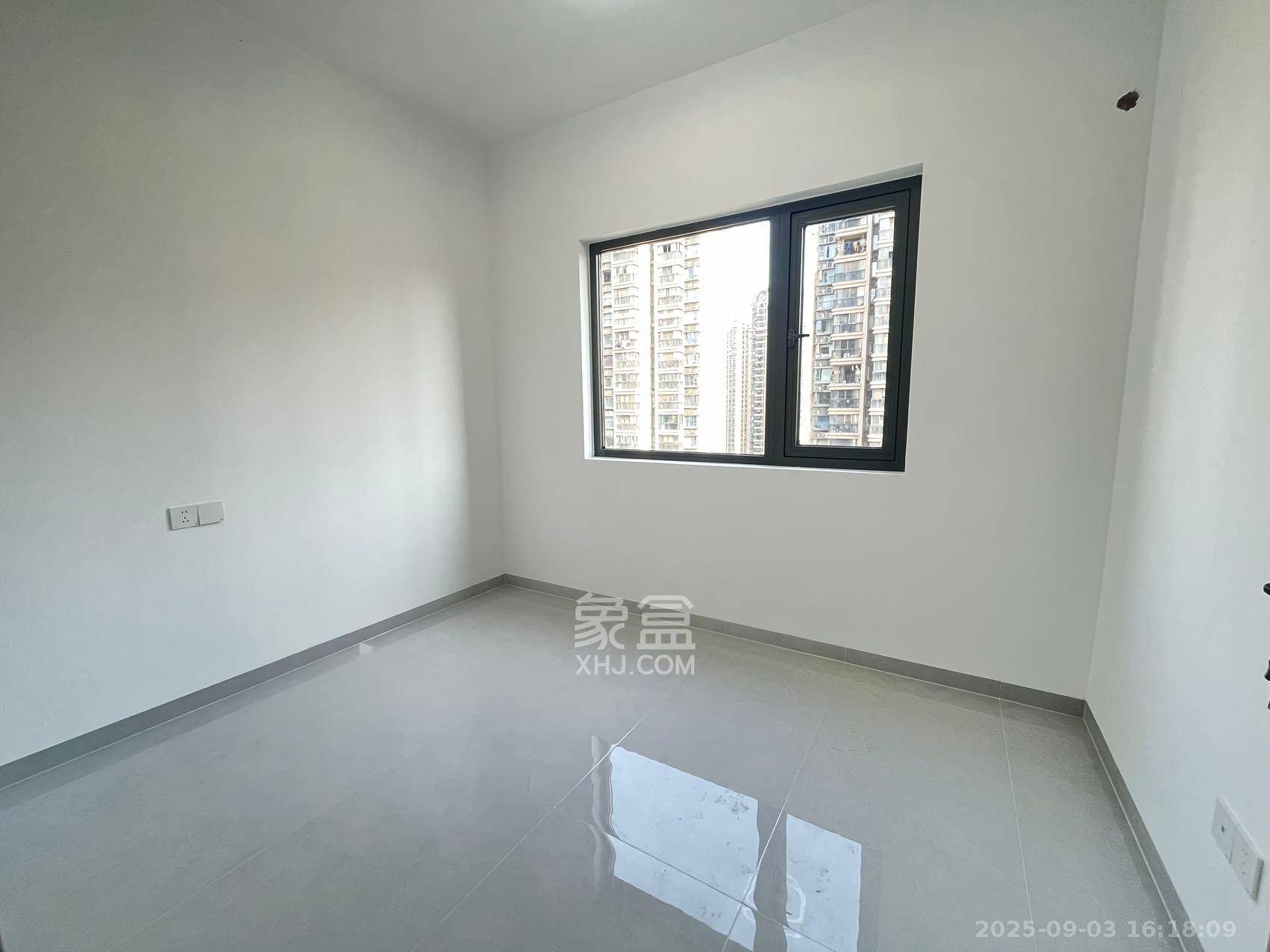 恒大江湾  3室2厅2卫    2800.0元/月 恒大江湾  3室2厅2卫    2800.0元/月