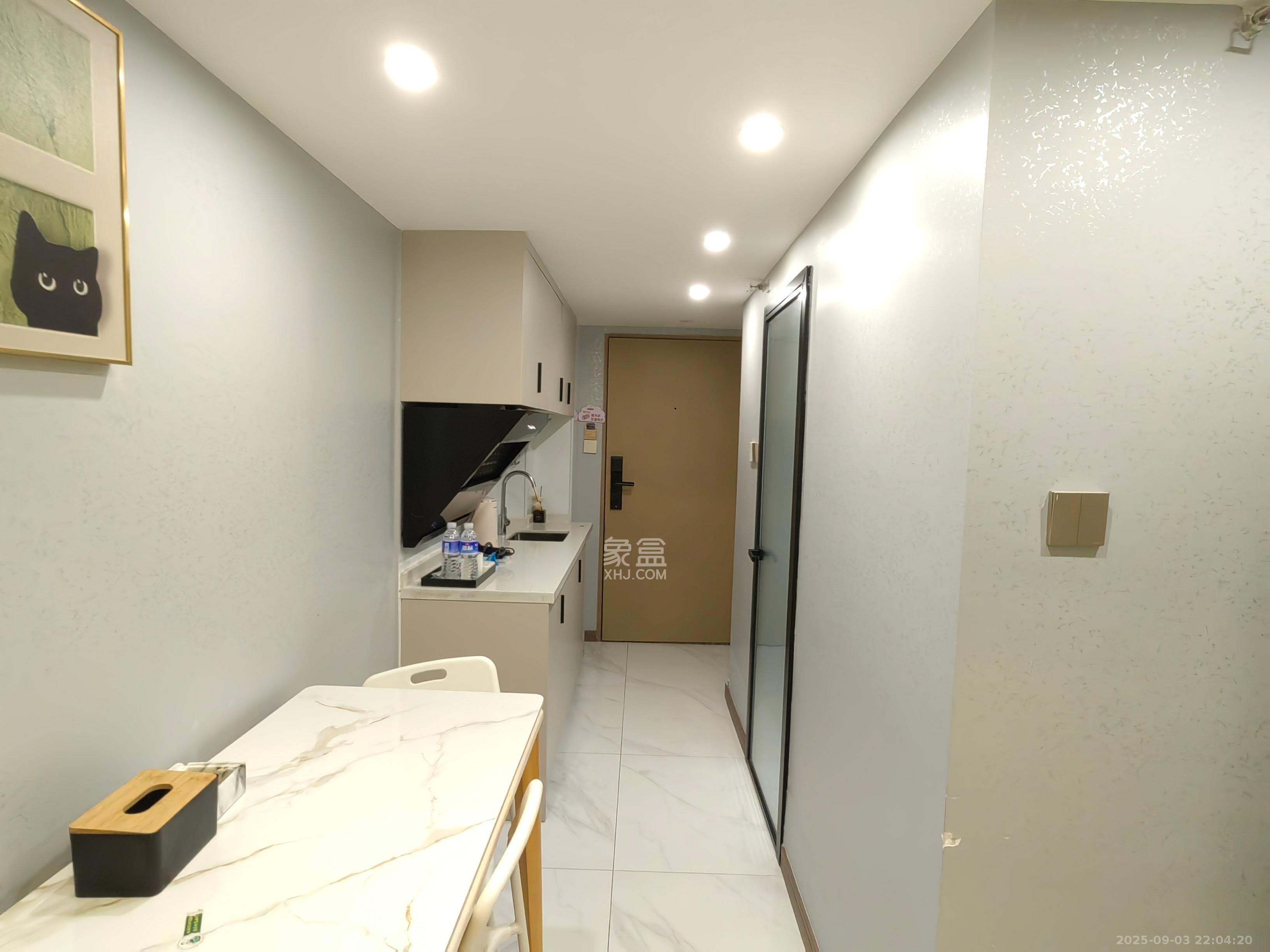 珠江花城好世界  1室1厅1卫    1900.0元/月室内图