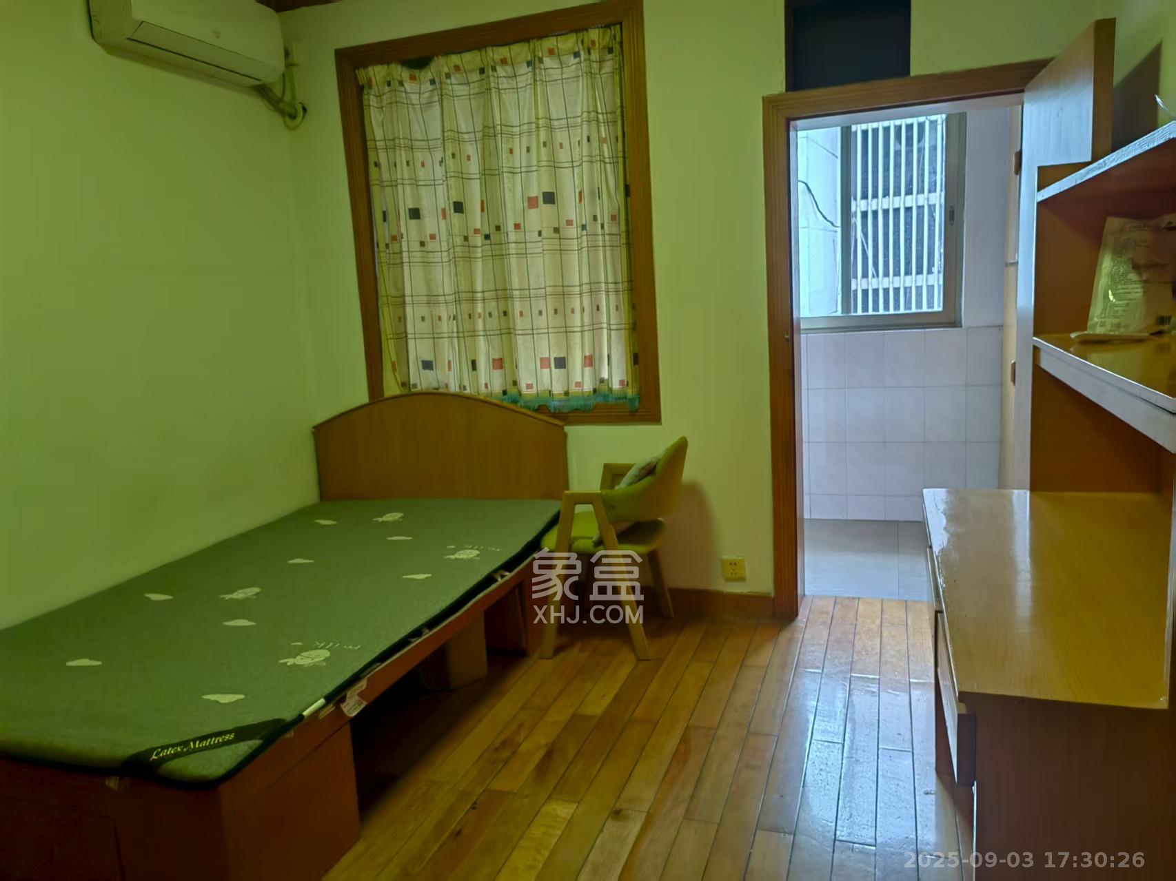 中南石油局宿舍  2室2厅1卫    2300.0元/月室内图