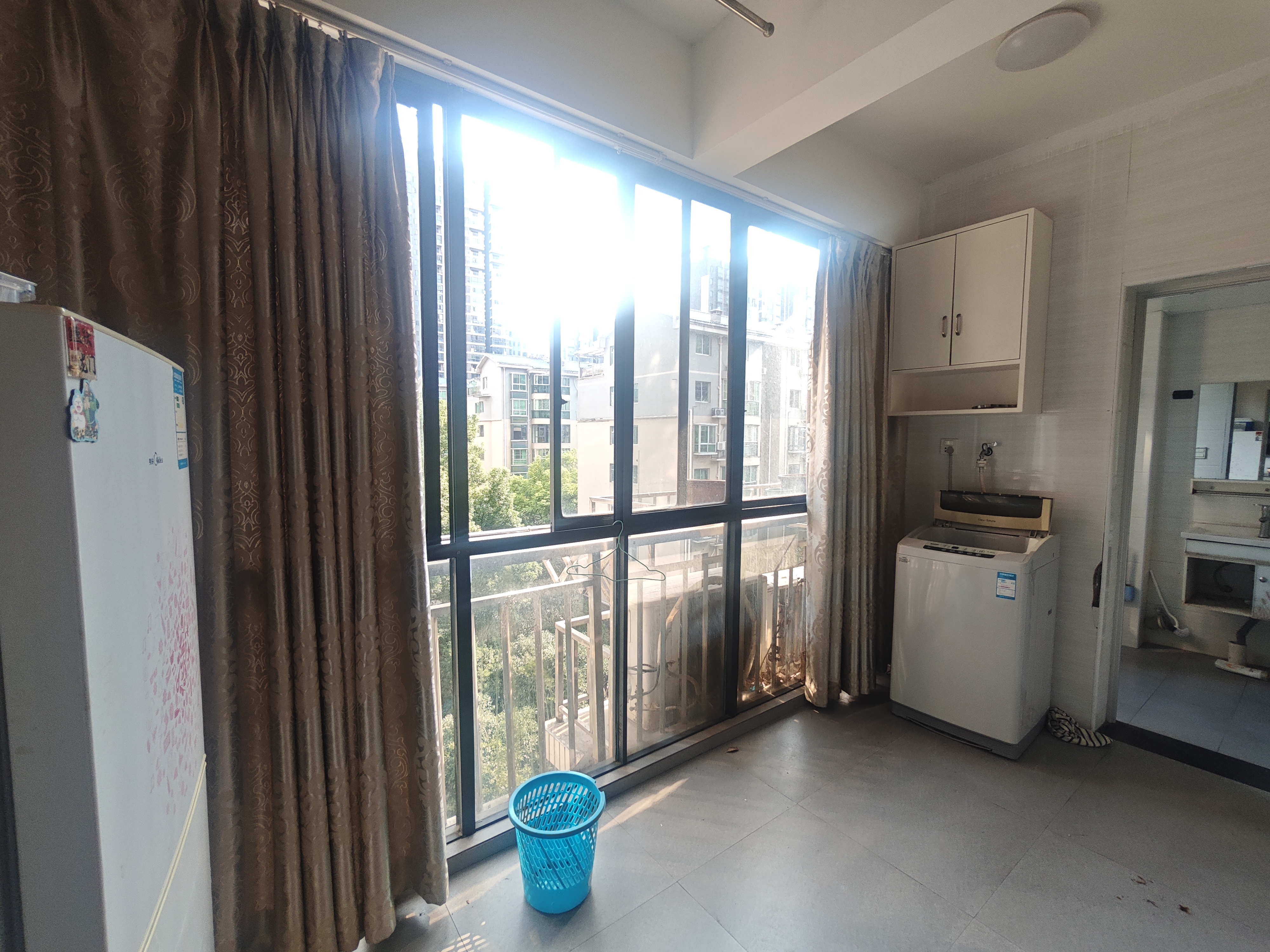 凯翔银座 2室0厅0卫 1500.0元/月 凯翔银座 2室0厅0卫 1500.0元/月室内图