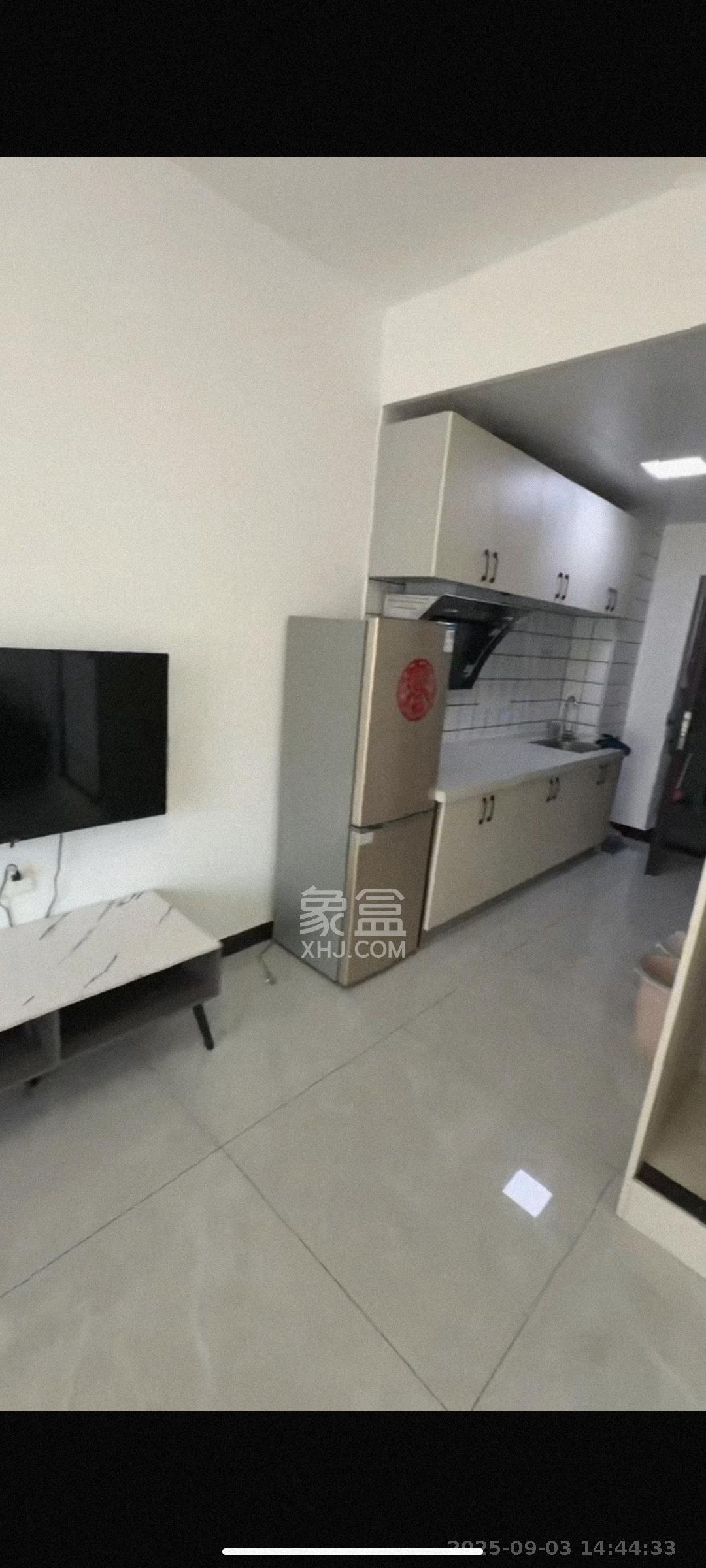 奥园城市天骄一期  1室1厅1卫    1600.0元/月 奥园城市天骄一期  1室1厅1卫    1600.0元/月室内图