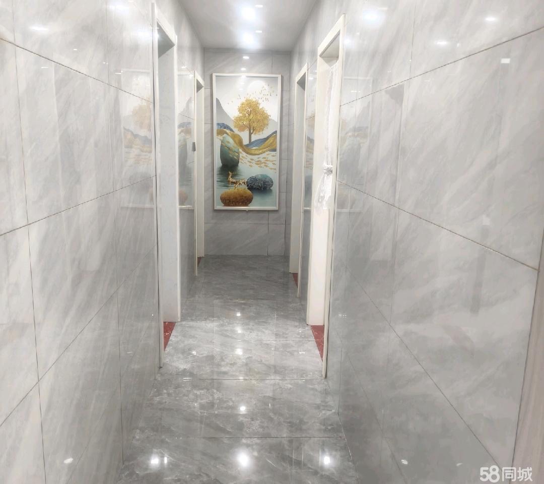 汇欣花样年华  1室2厅2卫   2300.00元/月室内图