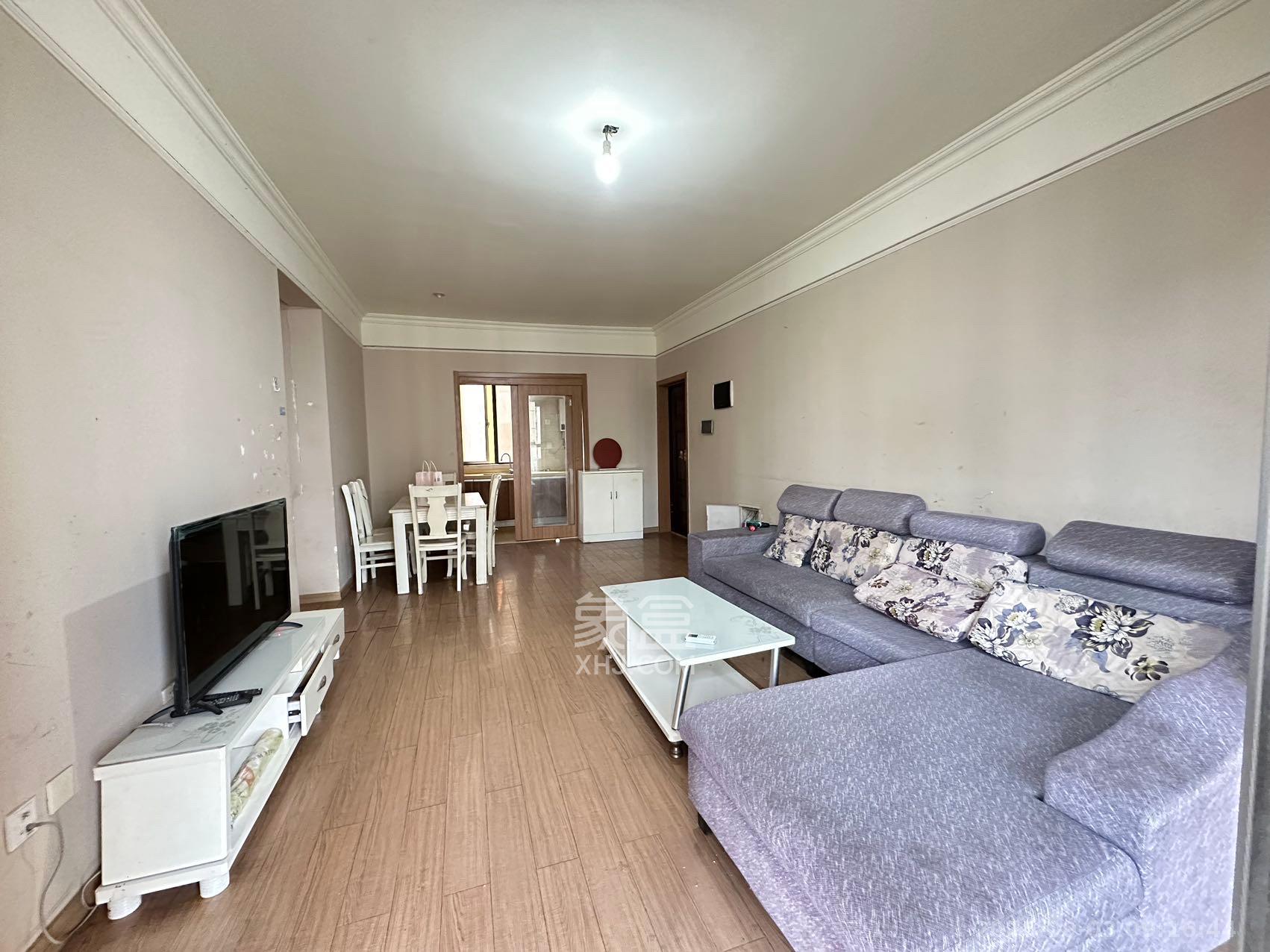 麓谷小镇 3室2厅2卫 2500.0元/月 麓谷小镇 3室2厅2卫 2500.0元/月室内图