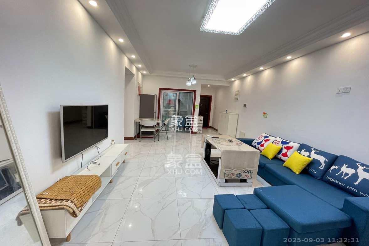 中南红领邦(红星嘉和苑)  3室2厅2卫    2400.0元/月 中南红领邦(红星嘉和苑)  3室2厅2卫    2400.0元/月室内图