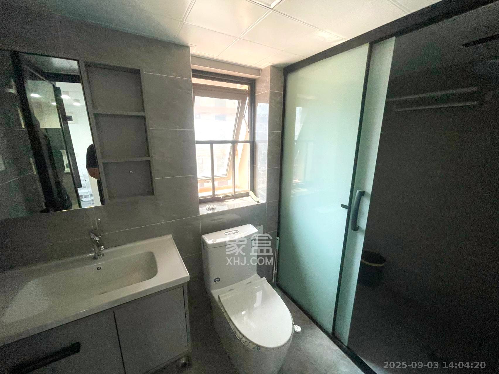 明昇壹城（明昇时代广场）三期  3室2厅1卫    2600.0元/月室内图