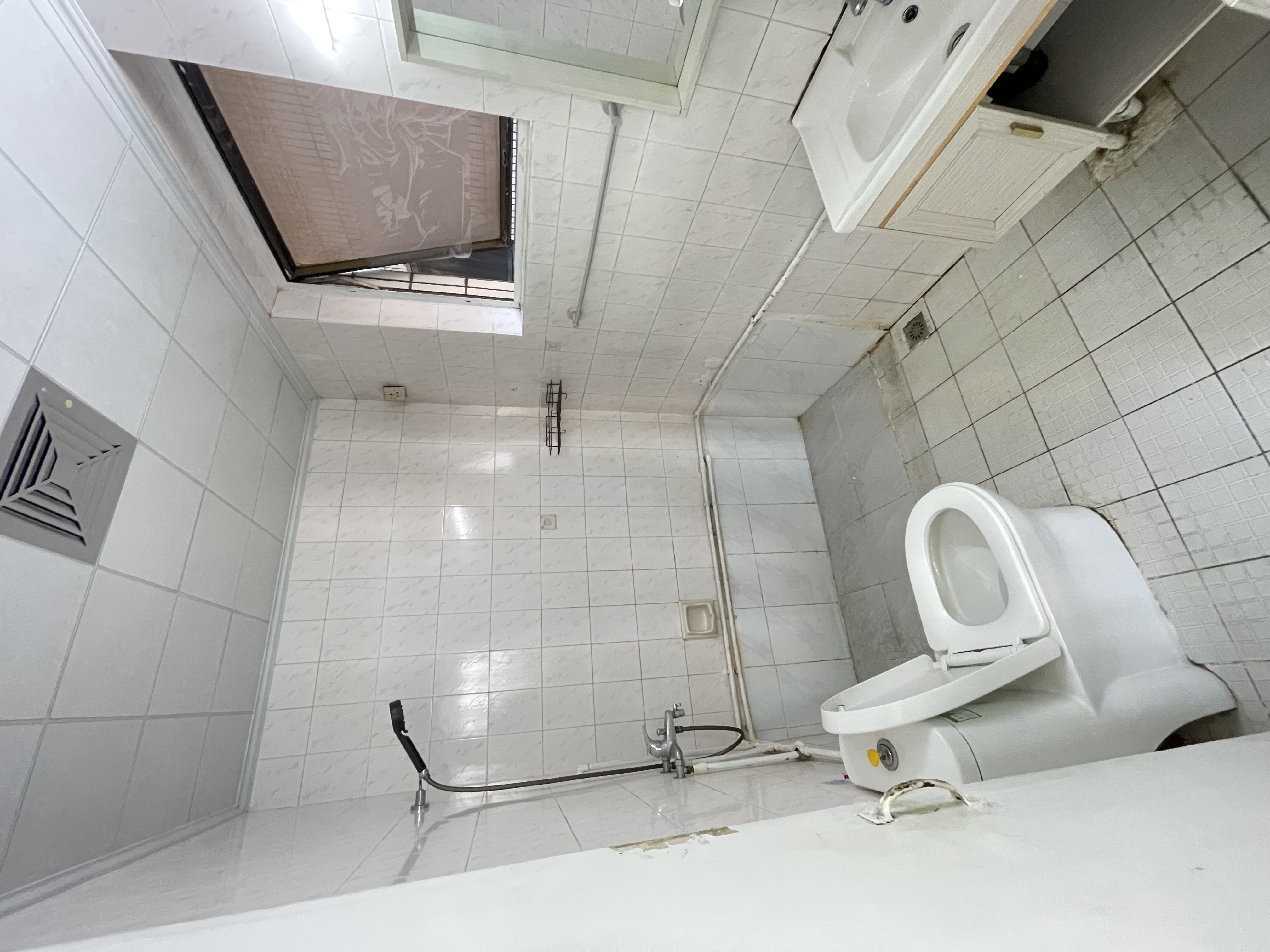 富豪大厦(富豪花园) 3室2厅1卫 2500.0元/月 富豪大厦(富豪花园) 3室2厅1卫 2500.0元/月室内图