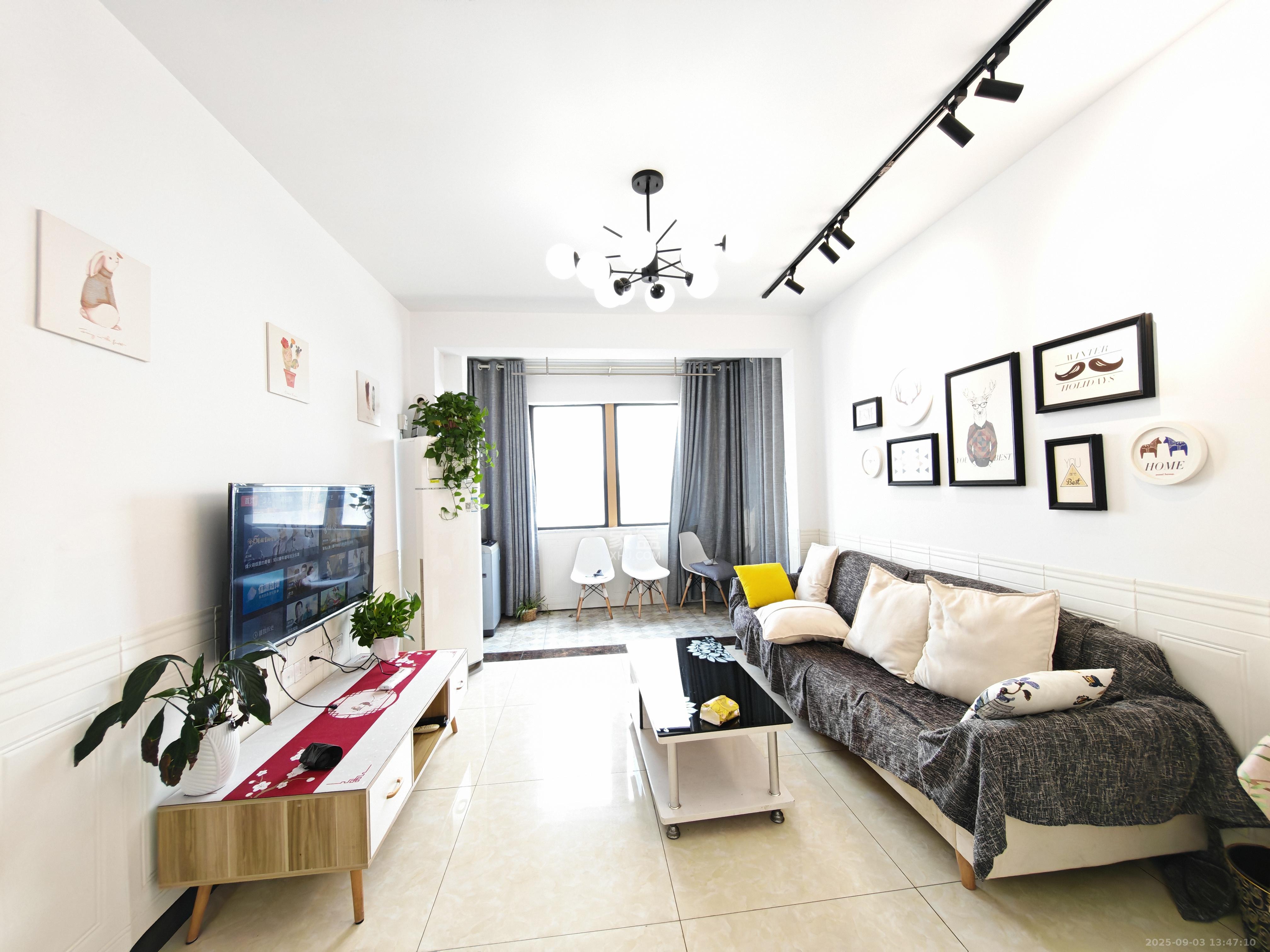 正旺国际铭城(正旺U公馆)  1室2厅1卫    2200.0元/月 正旺国际铭城(正旺U公馆)  1室2厅1卫    2200.0元/月室内图