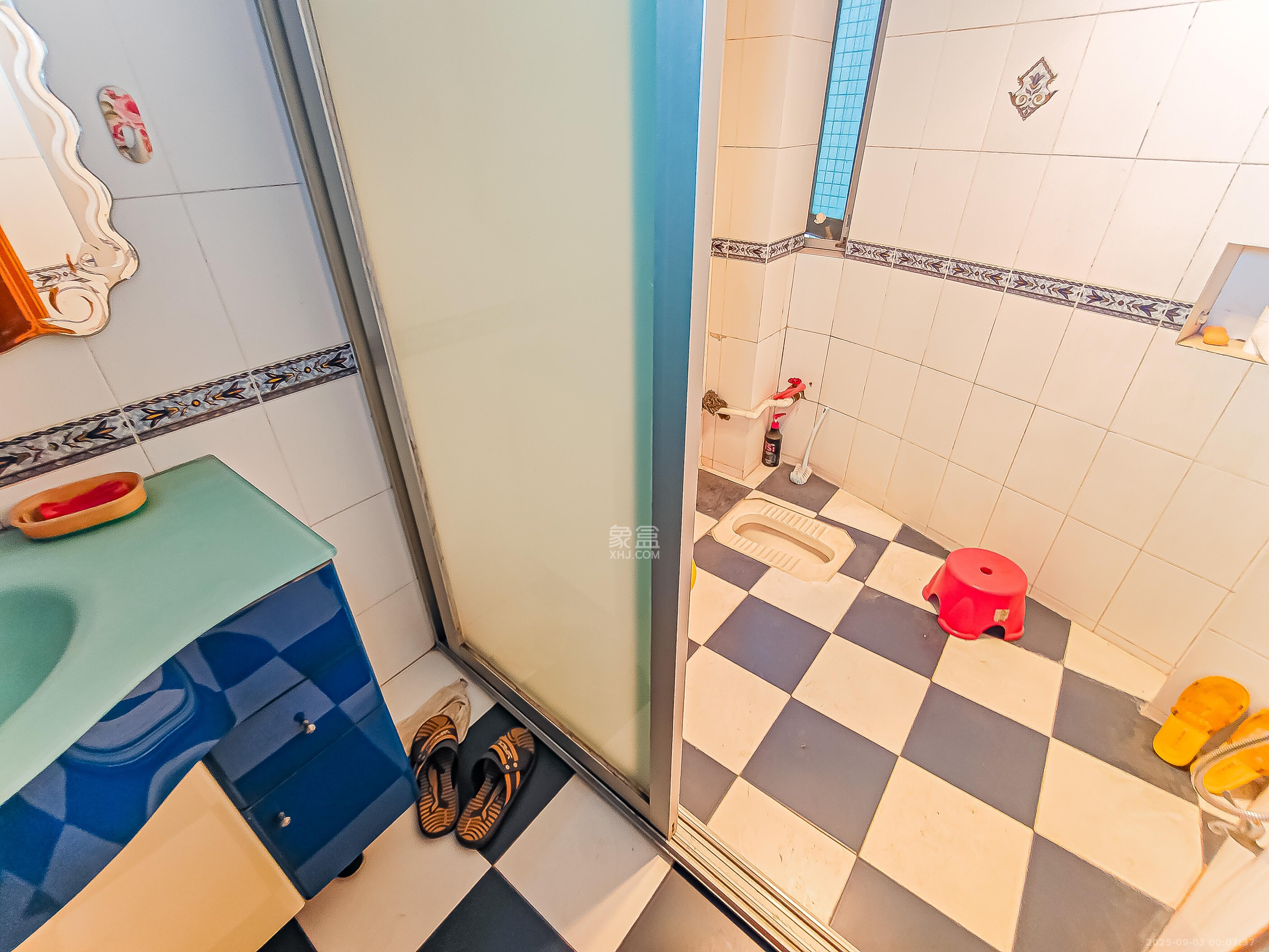 浦沅生活一区  3室2厅2卫    98.0万 浦沅生活一区  3室2厅2卫    98.0万卫生间