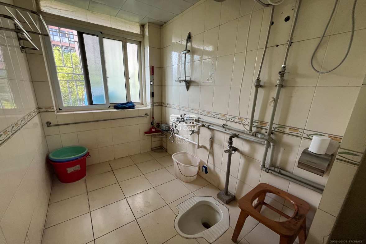 铁银电信花园  2室2厅2卫    1800.0元/月 铁银电信花园  2室2厅2卫    1800.0元/月室内图