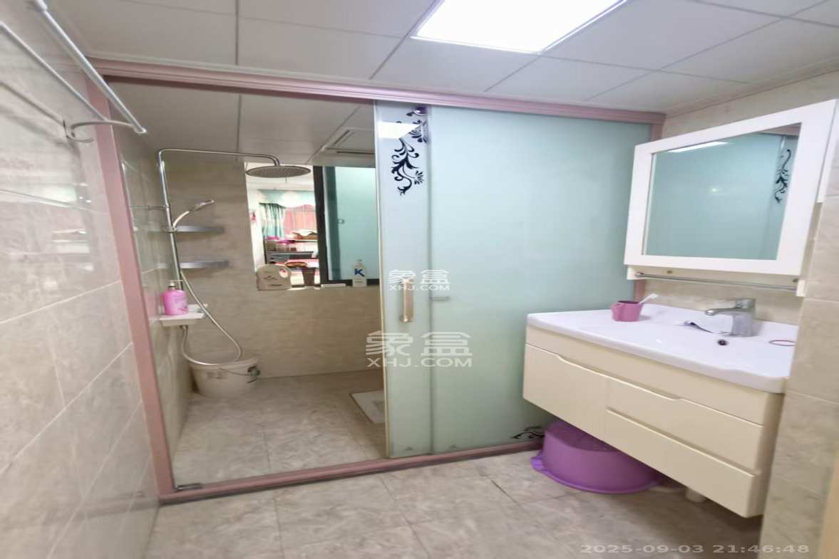 海德公园  4室2厅2卫    2600.0元/月 海德公园  4室2厅2卫    2600.0元/月室内图