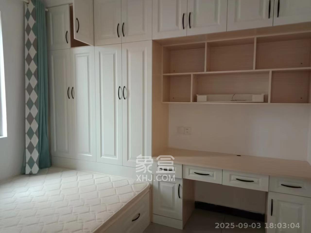 丽发新城  1室2厅1卫    1900.0元/月