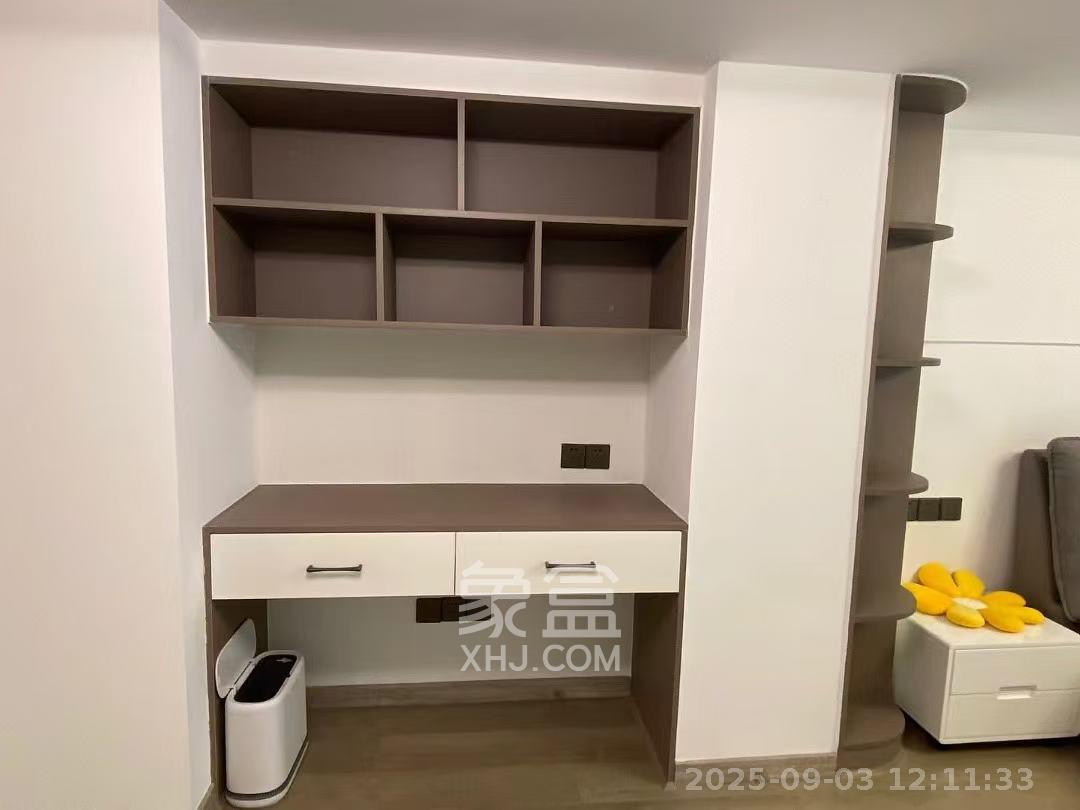 龙湖新壹城 1室1厅1卫 2300.0元/月 龙湖新壹城 1室1厅1卫 2300.0元/月室内图