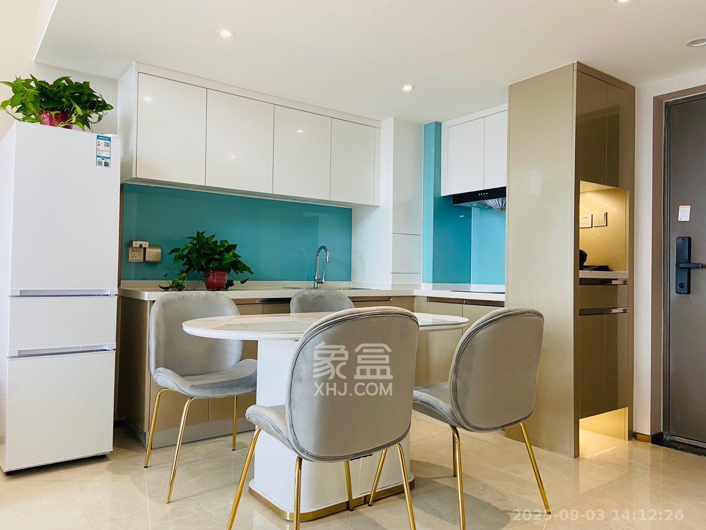 华远华时代  4室2厅2卫    4000.0元/月 华远华时代  4室2厅2卫    4000.0元/月室内图