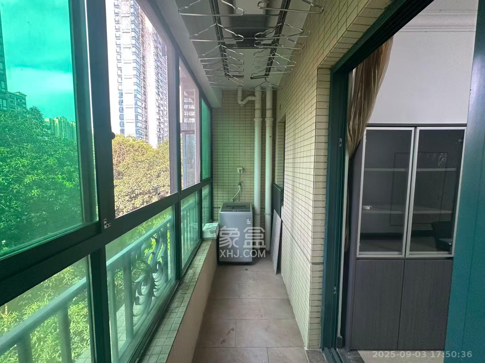 恒大华府  3室2厅2卫    3000.0元/月 恒大华府  3室2厅2卫    3000.0元/月室内图