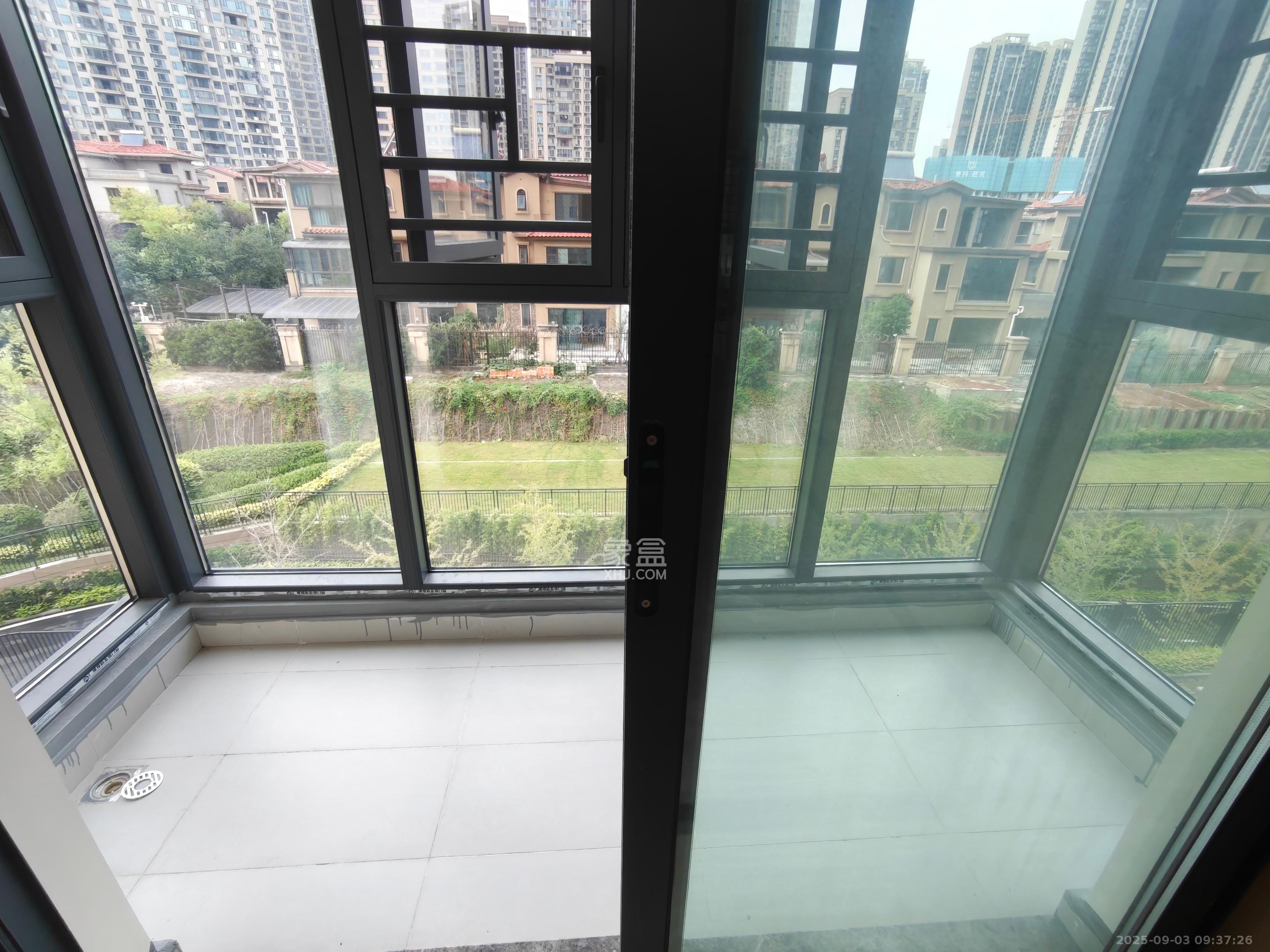 中建嘉和城凤凰台(中建瑞兴家园)  4室2厅2卫    2800.0元/月 中建嘉和城凤凰台(中建瑞兴家园)  4室2厅2卫    2800.0元/月室内图