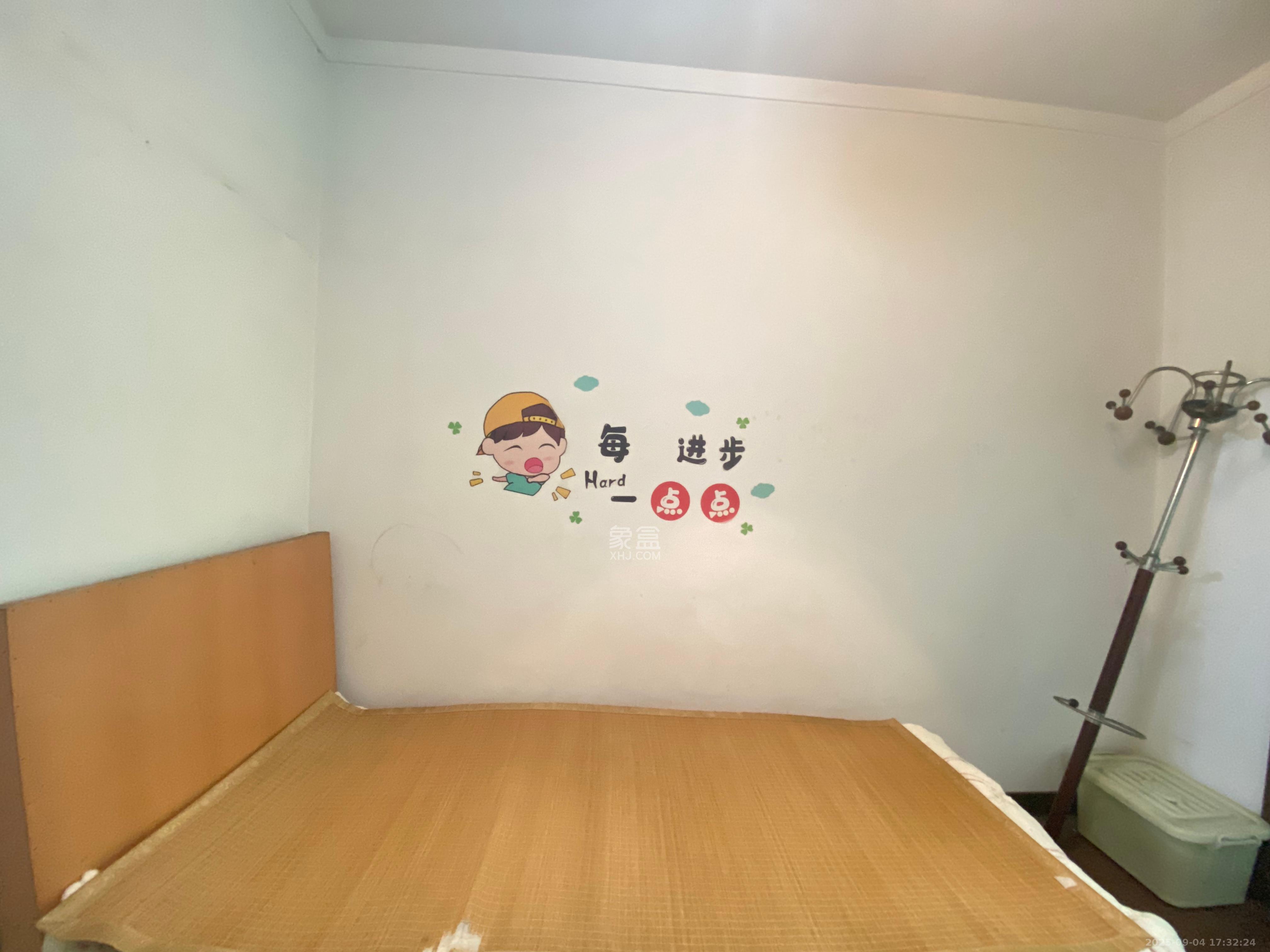 仁和家园  3室2厅2卫   1600.00元/月室内图