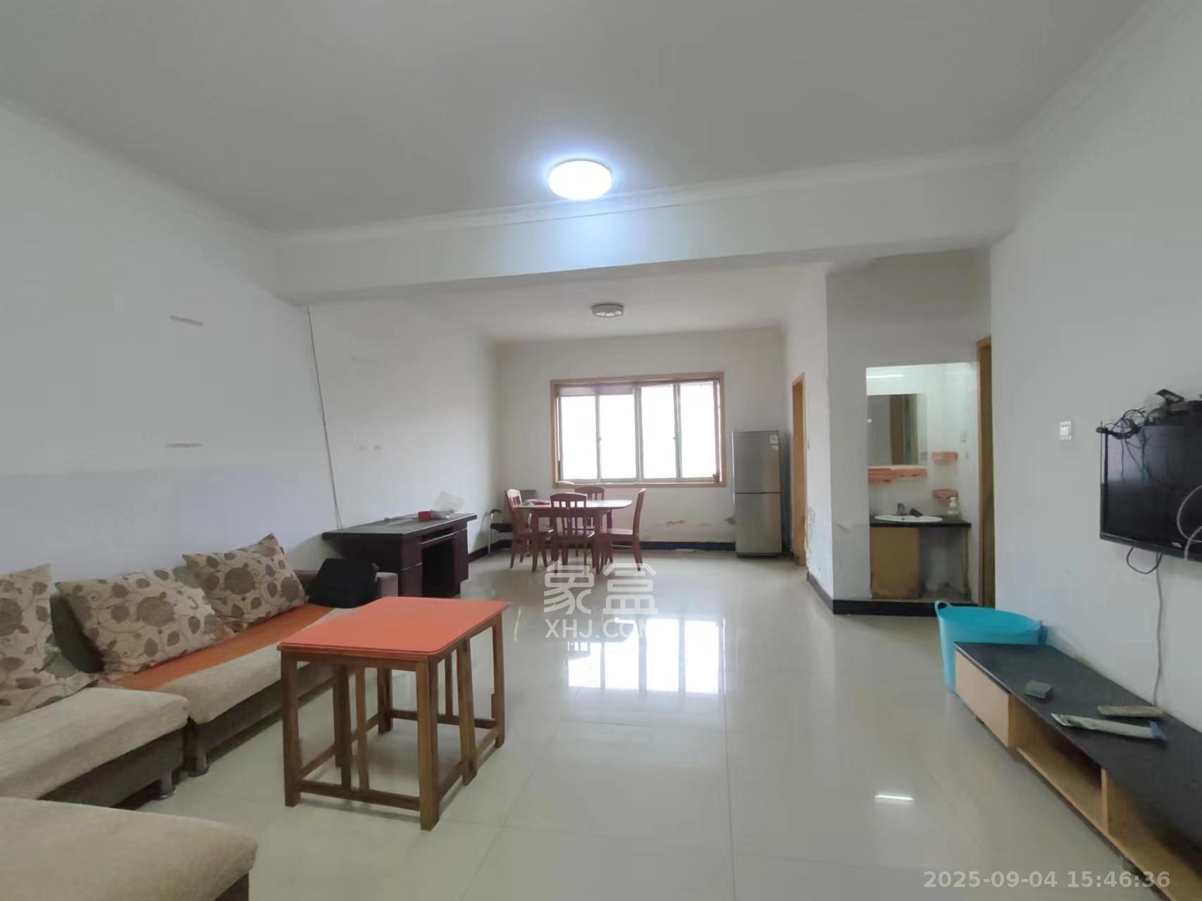 湘绣城  3室2厅1卫    1500.0元/月 湘绣城  3室2厅1卫    1500.0元/月