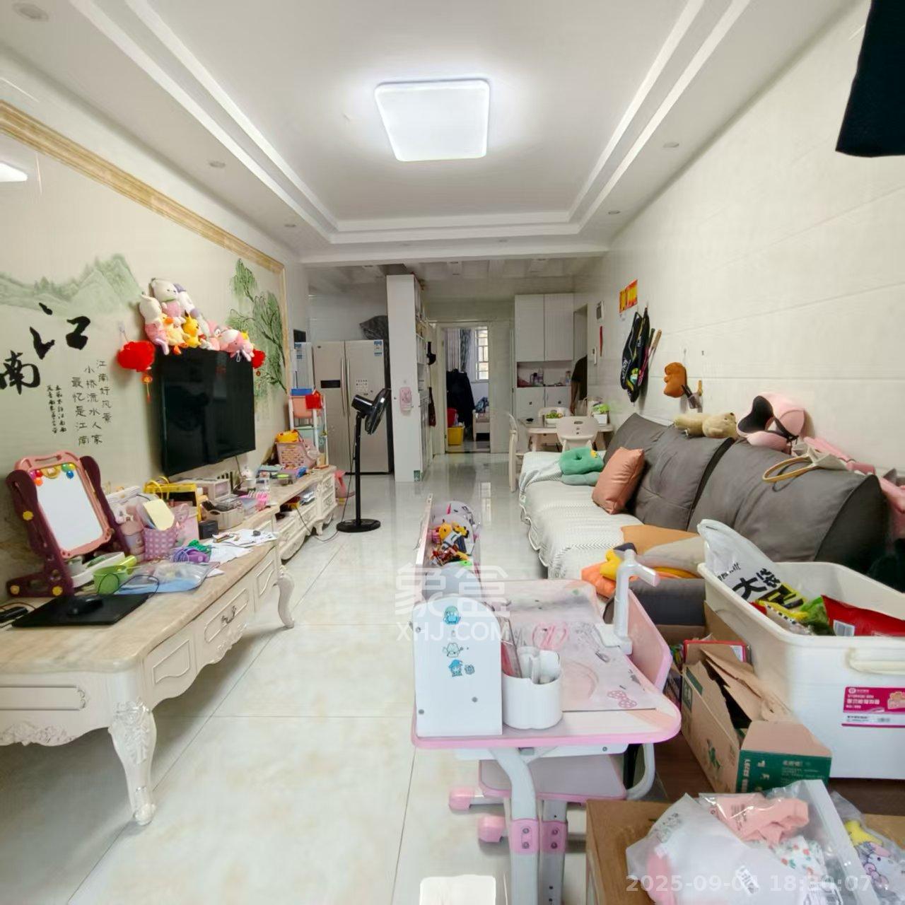 MOMA当代广场  3室2厅1卫   2100.00元/月室内图