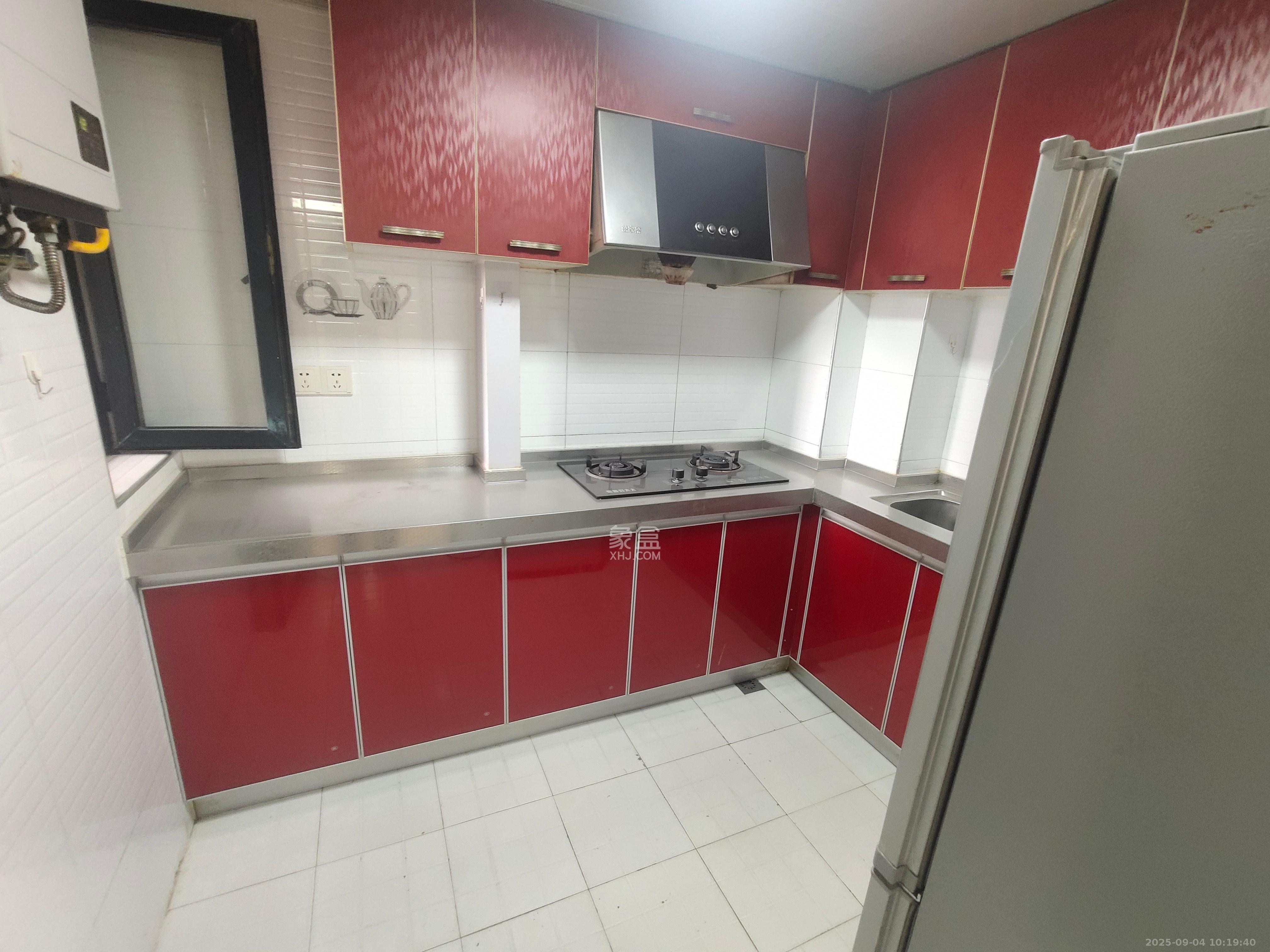 南国新城  2室2厅1卫    2000.0元/月室内图