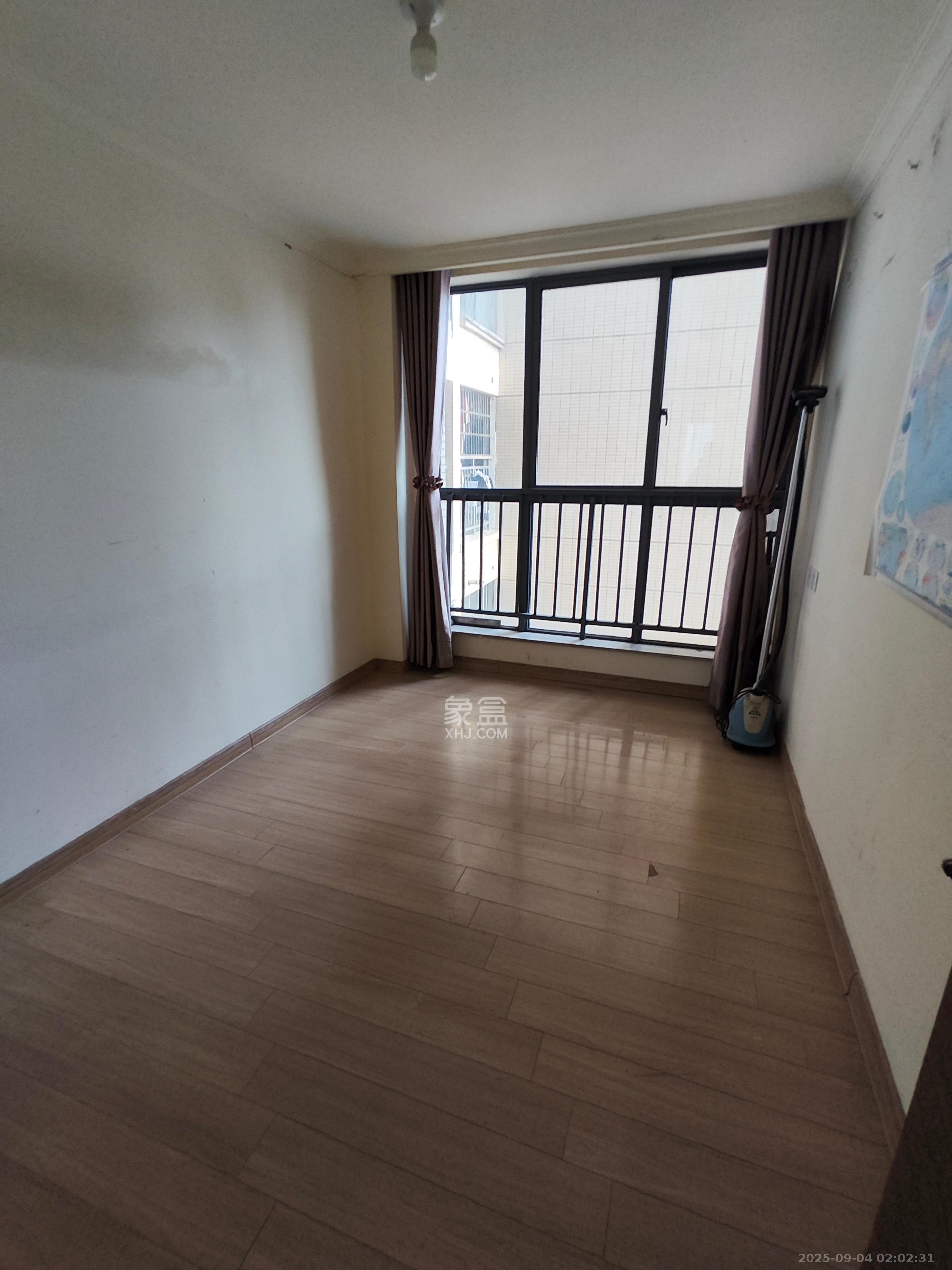 碧桂园南城首府(东宸林海) 4室2厅2卫 2500.0元/月 碧桂园南城首府(东宸林海) 4室2厅2卫 2500.0元/月室内图