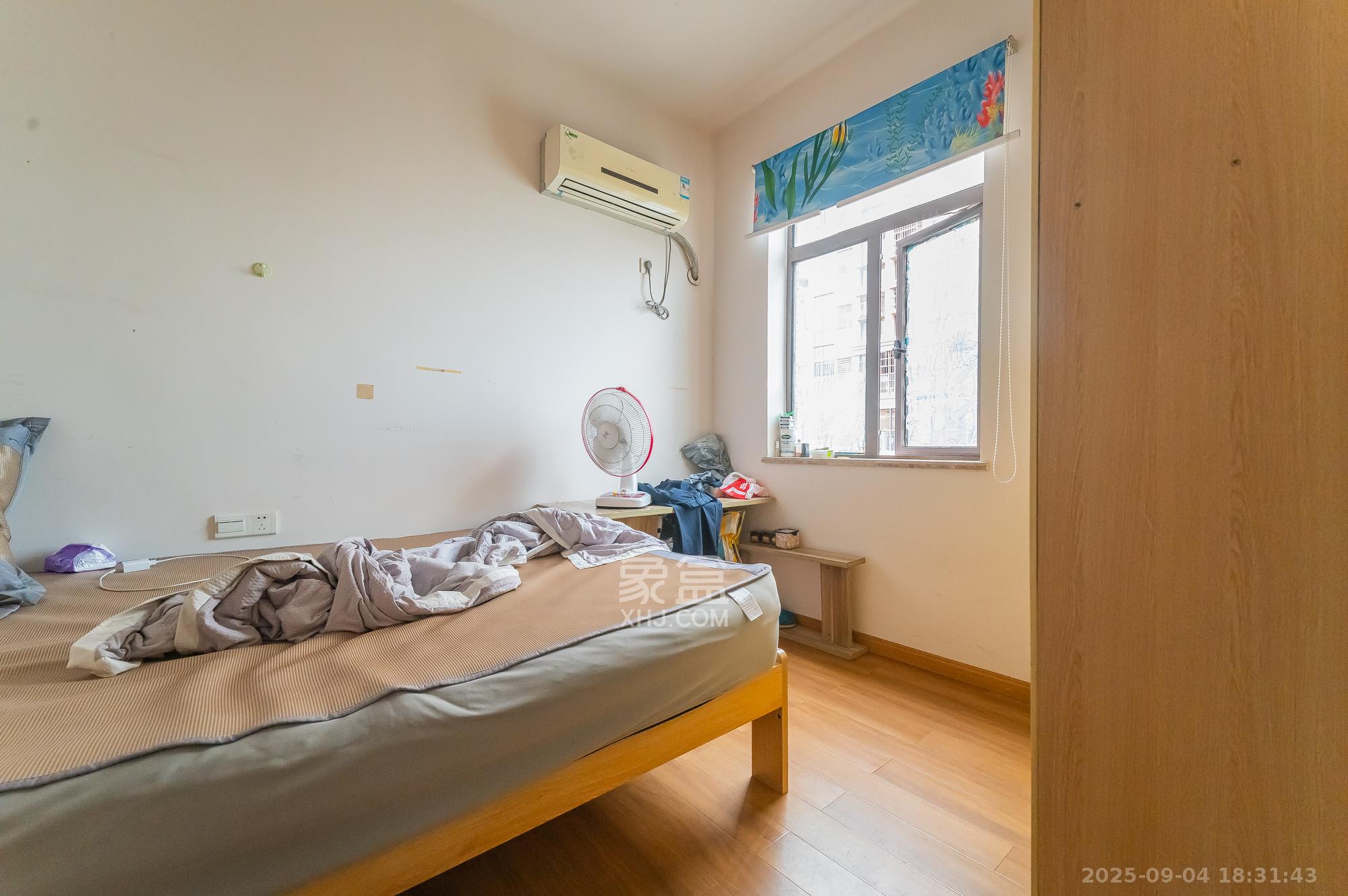 水岸世景 2室1厅1卫 35.0万 水岸世景 2室1厅1卫 35.0万卧室