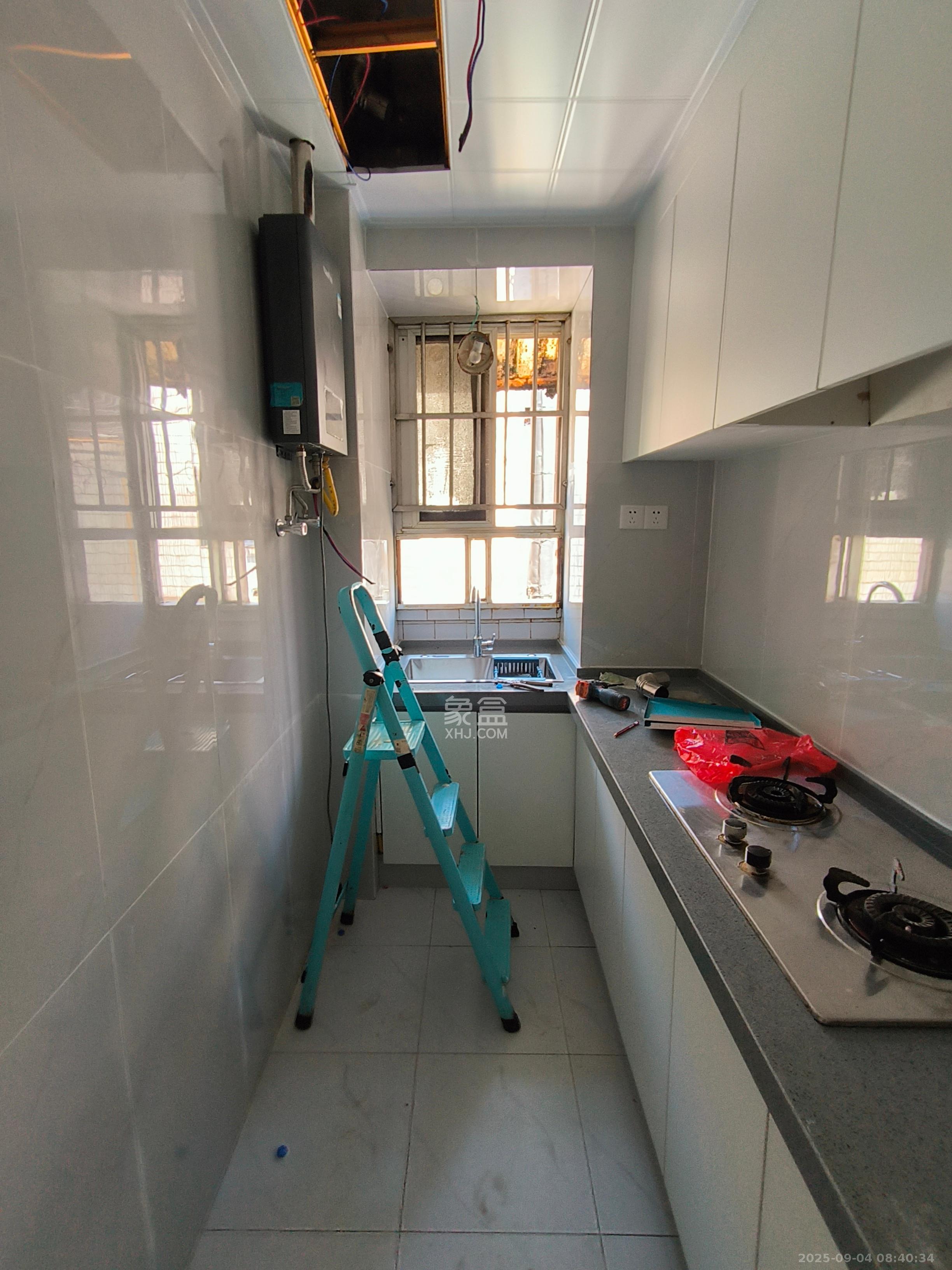 电影院宿舍  2室1厅1卫    2600.0元/月室内图