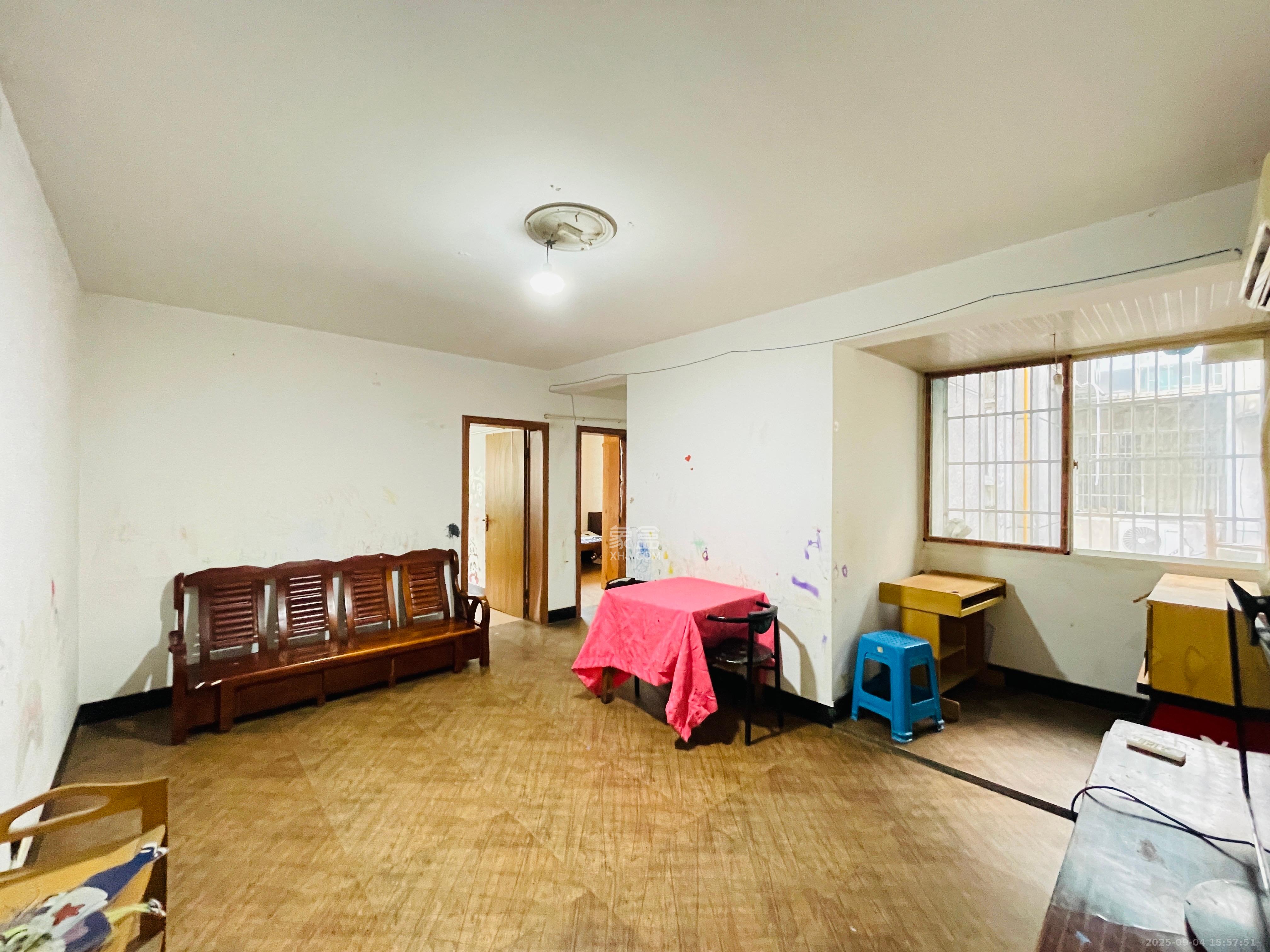 梓园路建安宿舍  2室1厅1卫   1600.00元/月