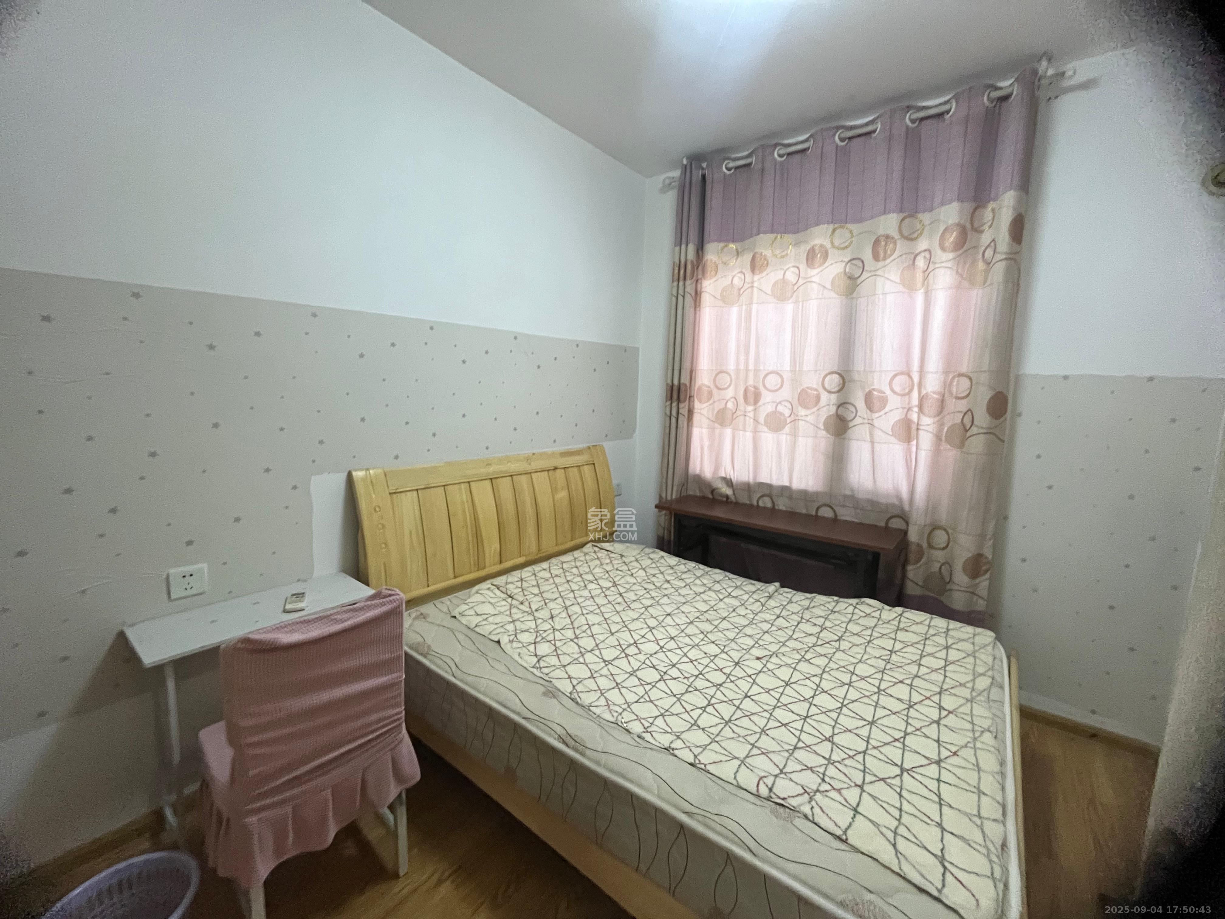 旭辉香樟公馆  3室2厅2卫    2200.0元/月室内图