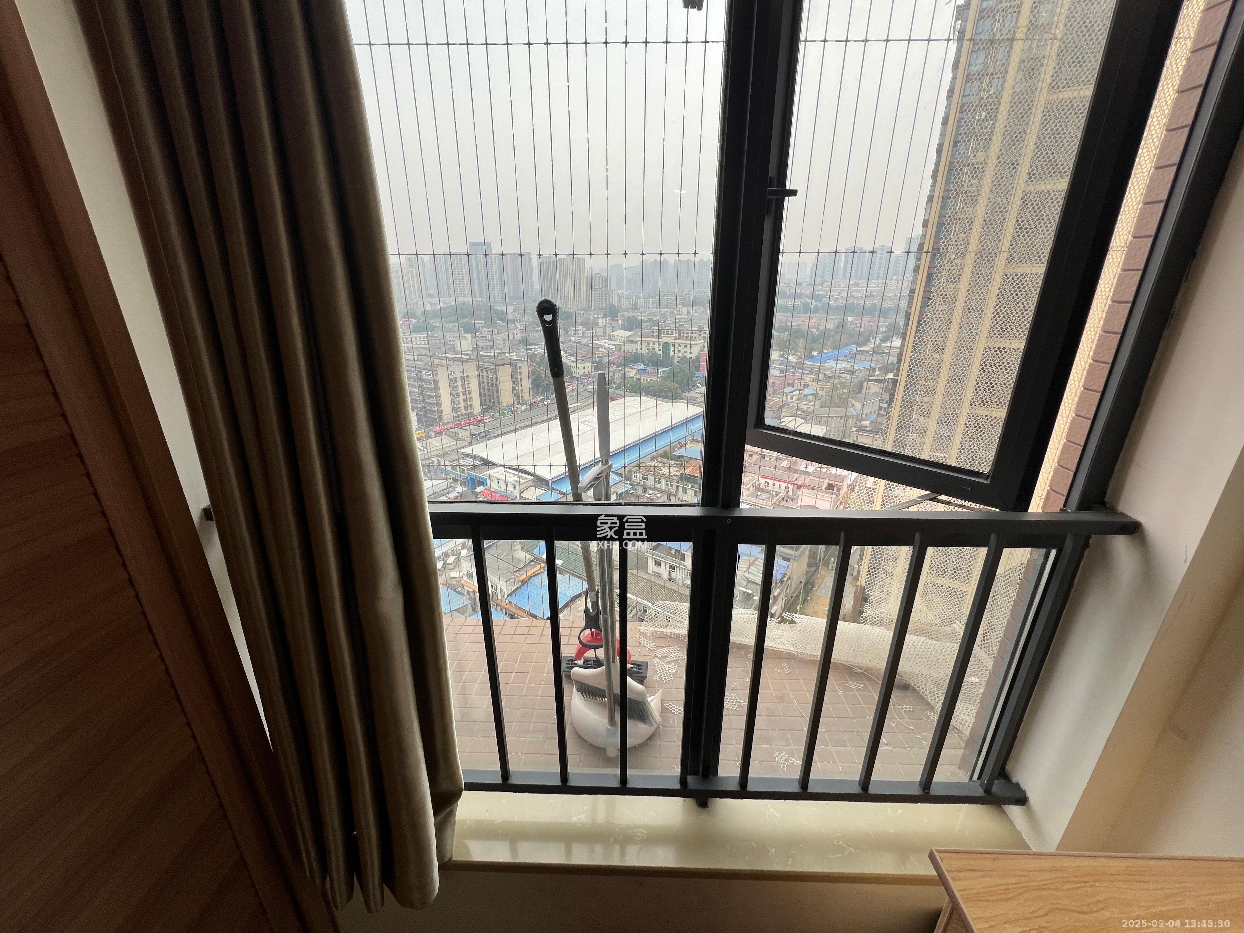 叠彩兰亭  1室1厅1卫    1200.0元/月室内图